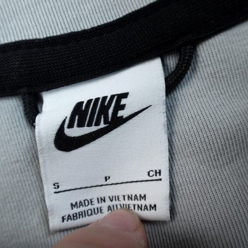 Nike Nike Jacket Mens S Gray White Tech Fleece Windrunner Full Zip Hooded Swoosh Coat Size US S / EU 44-46 / 1 - 6 Thumbnail