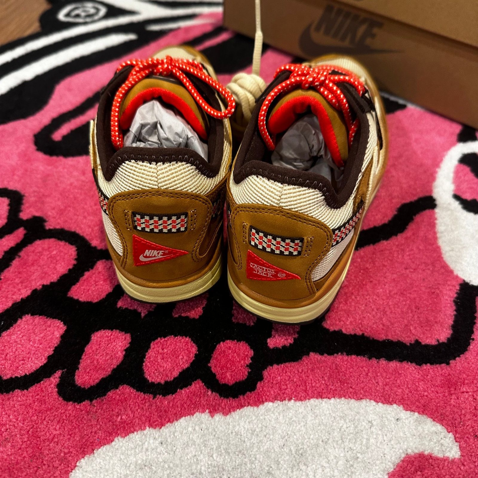 Travis Scott Nike Air Max 1 Travis Scott Cactus Jack Baroque Brown Size 9 Size US 9 / EU 42 - 4 Thumbnail