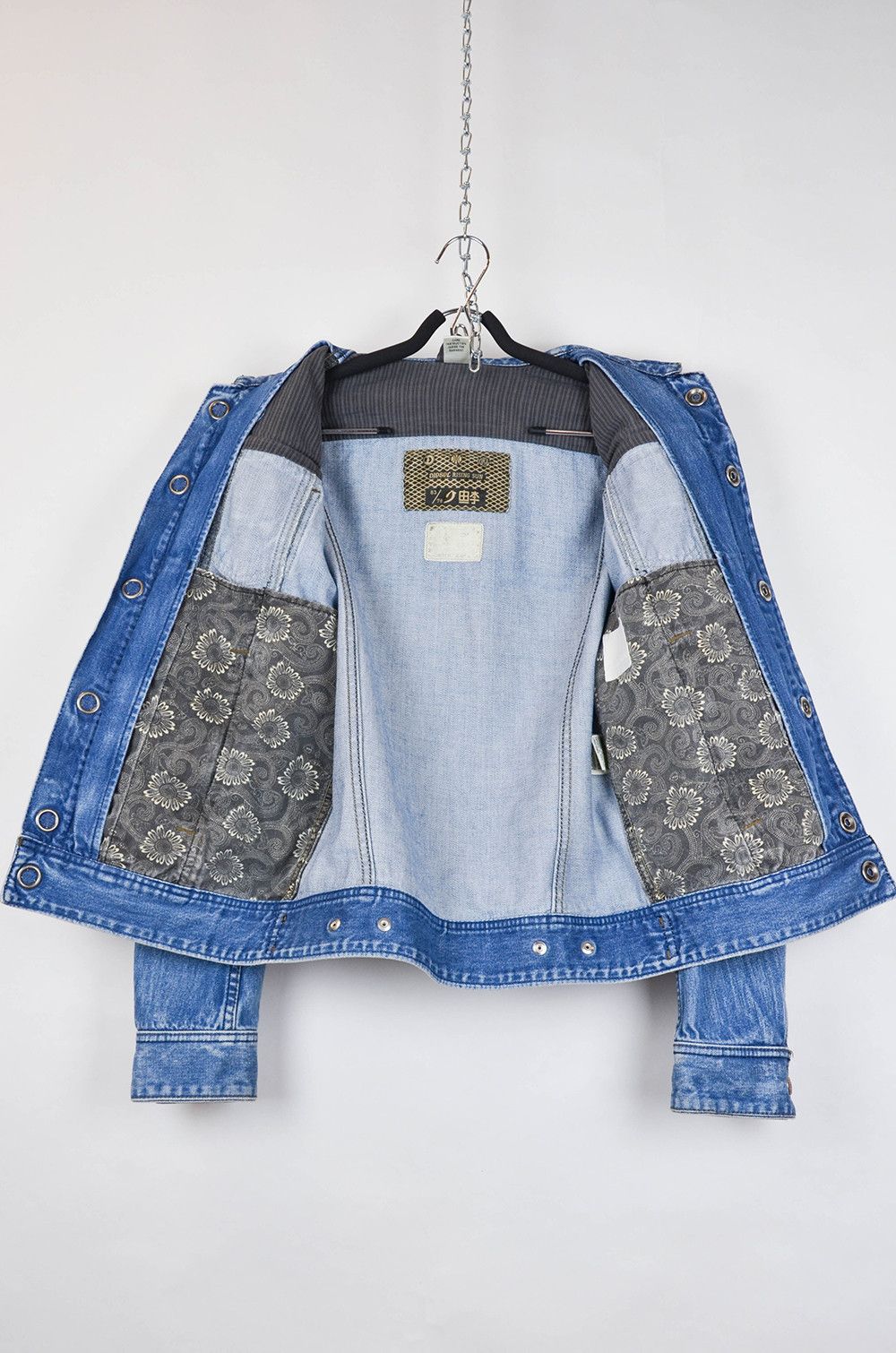 Diesel Diesel Rising Sun Printed Denim Trucker Jacket – Size M Size US M / EU 48-50 / 2 - 11 Thumbnail
