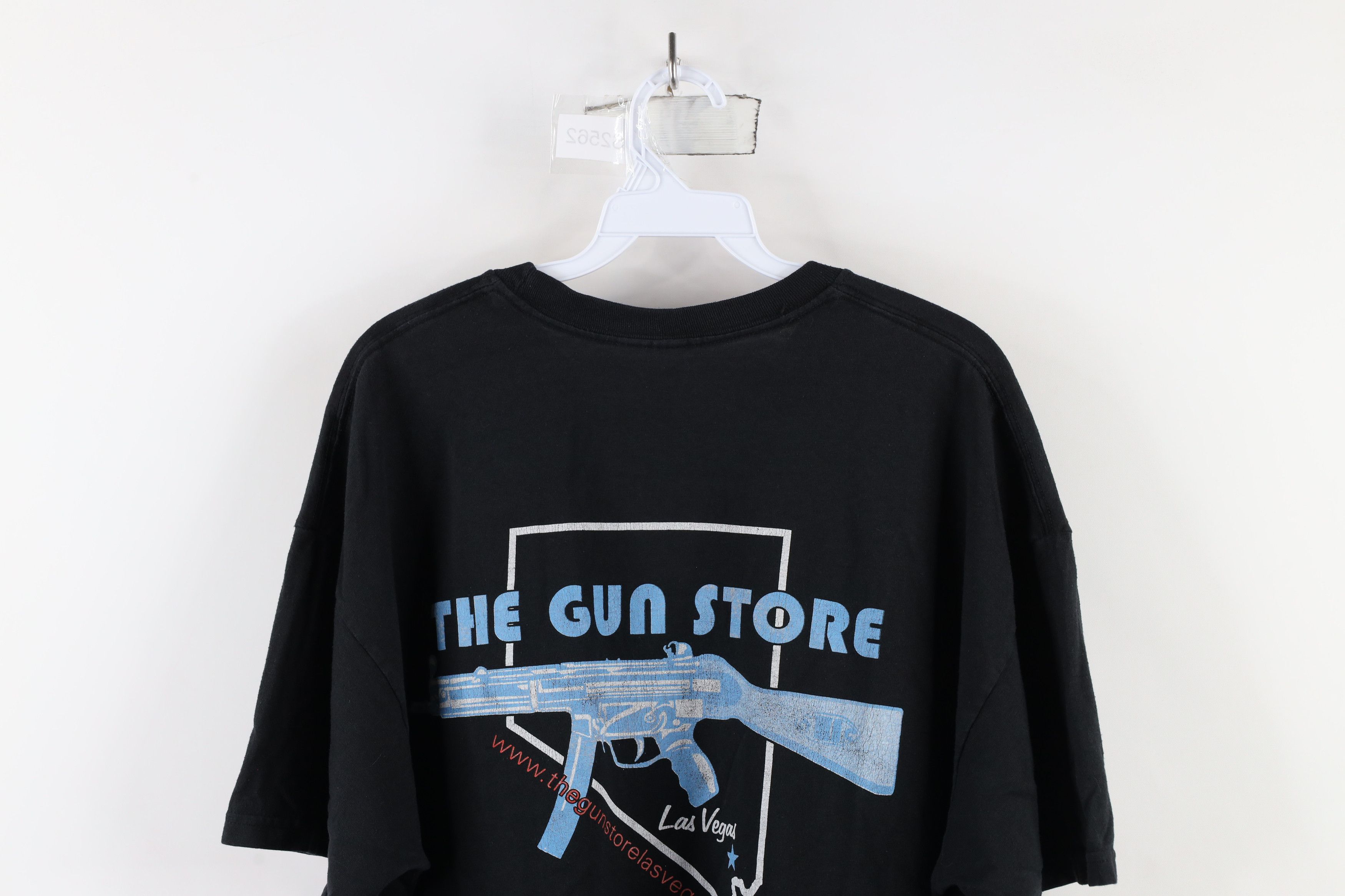 Vintage Vintage Spell Out The Gun Store Las Vegas T-Shirt Black Size US XL / EU 56 / 4 - 9 Thumbnail