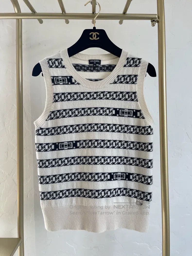 Chanel Chanel Chain striped vest Size XS / US 0-2 / IT 36-38 - 1 Thumbnail