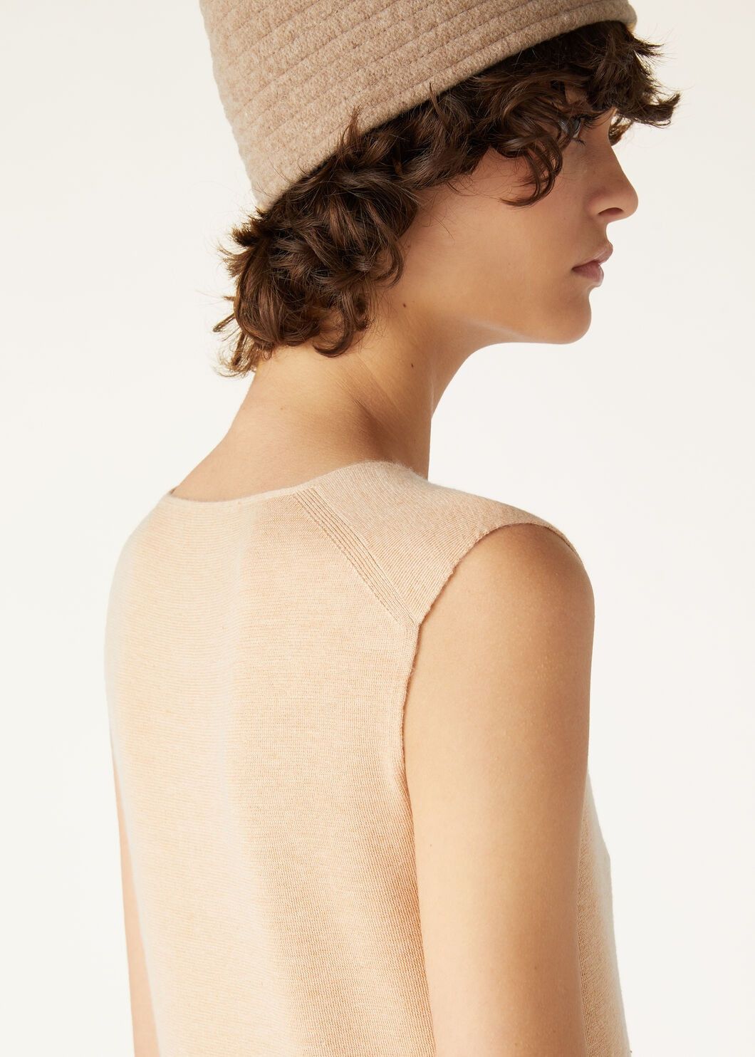 Loro Piana o1w1db10825 FAO4510 Cocooning Top in Beige Size S / US 4 / IT 40 - 3 Thumbnail