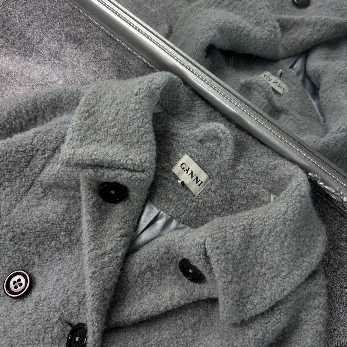 Ganni Ganni Grey Wool Teddy Coat / Luxury Winter Vintage Size M / US 6-8 / IT 42-44 - 2 Thumbnail