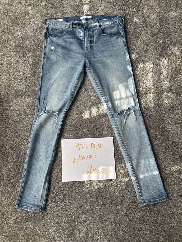 Pacsun Blue Blue Distressed Denim Size US 32 / EU 48 - 1 Thumbnail