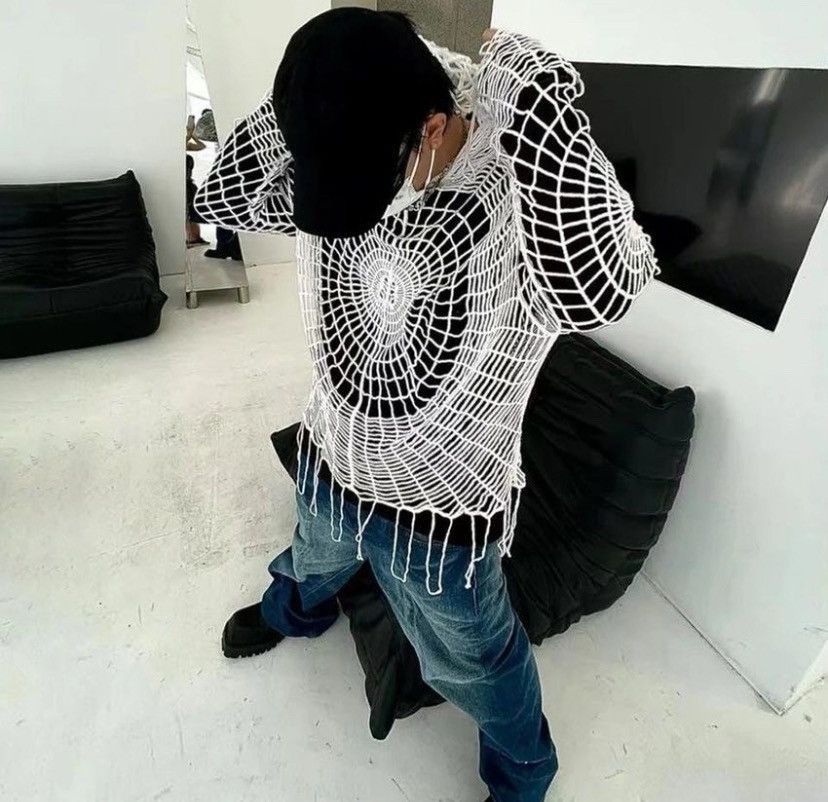 Other Y2K Spider Web with Holes Hooded Pullover Knitted Sweater Size US L / EU 52-54 / 3 - 7 Thumbnail