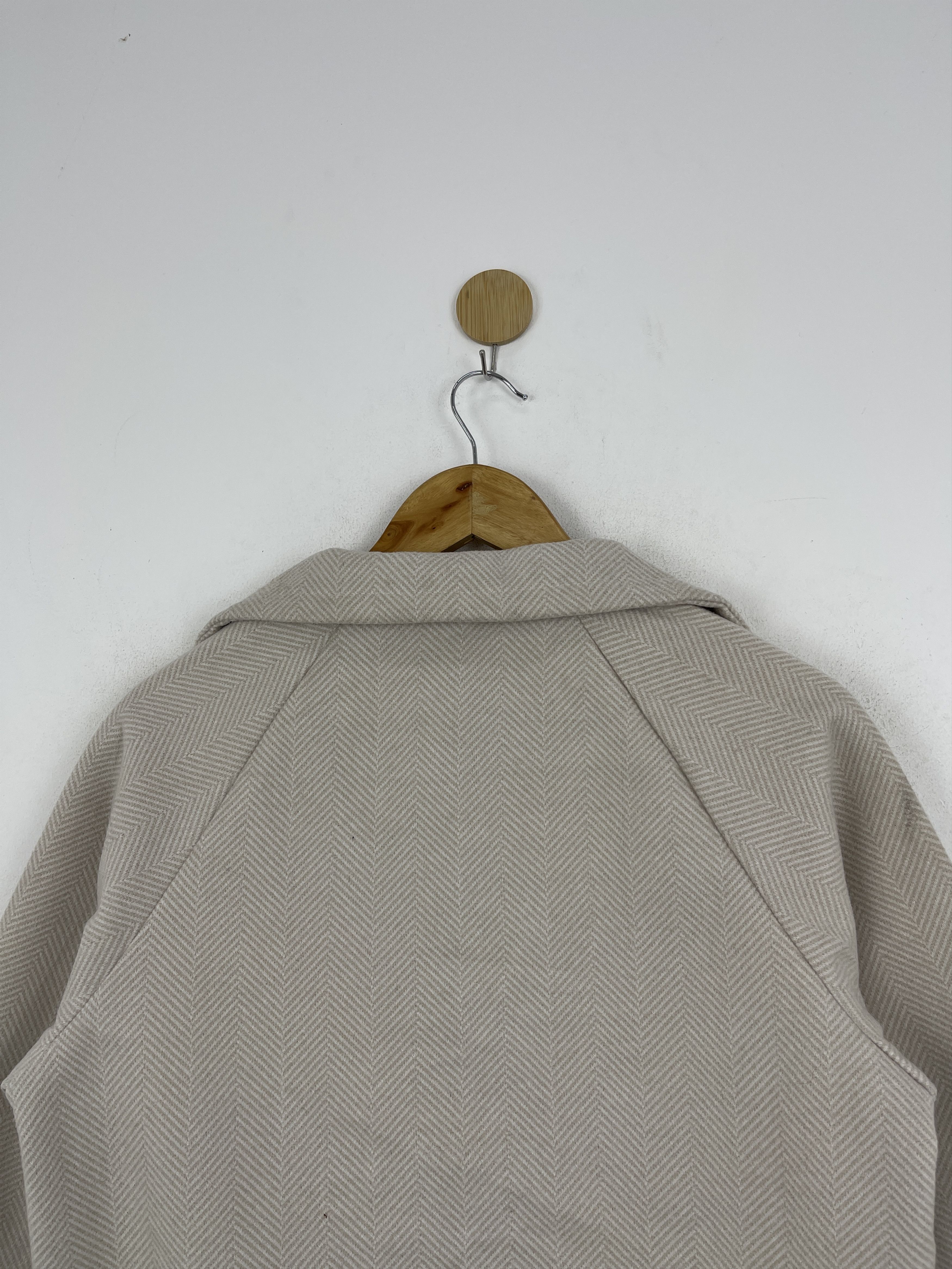 Japanese Brand Vtg Japanese Brand Short Double Breasted Wool Coat JA0079 Size L / US 10 / IT 46 - 4 Thumbnail
