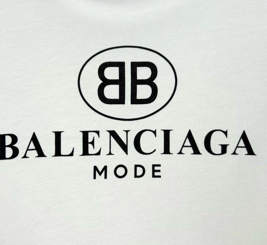 Balenciaga Balenciaga logo lock print round neck white cotton short Size US S / EU 44-46 / 1 - 4 Thumbnail