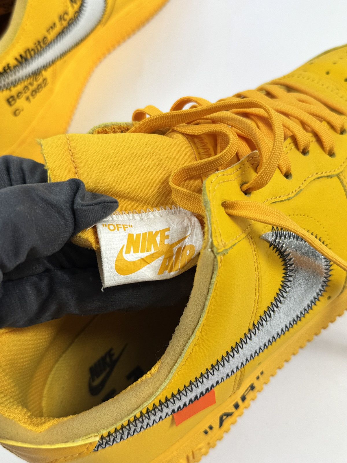 Nike NIKE AIR FORCE 1 x OFF-WHITE ICA UNIVERSITY SNEAKERS Size US 10 / EU 43 - 7 Thumbnail