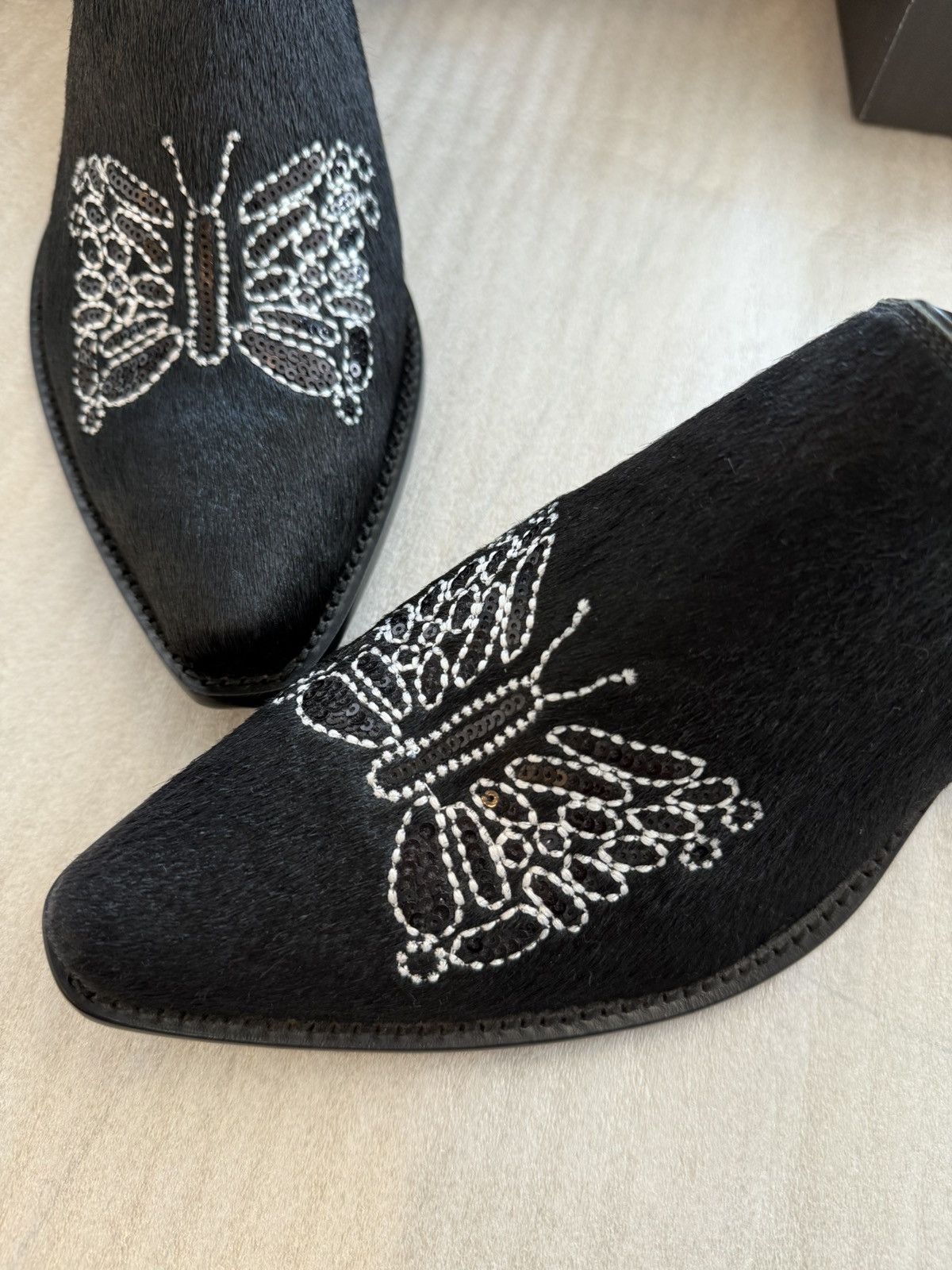 Needles Needles Papillion Embroidered Heeled Mules Pony Hair Size US 7.5 / EU 40-41 - 4 Thumbnail