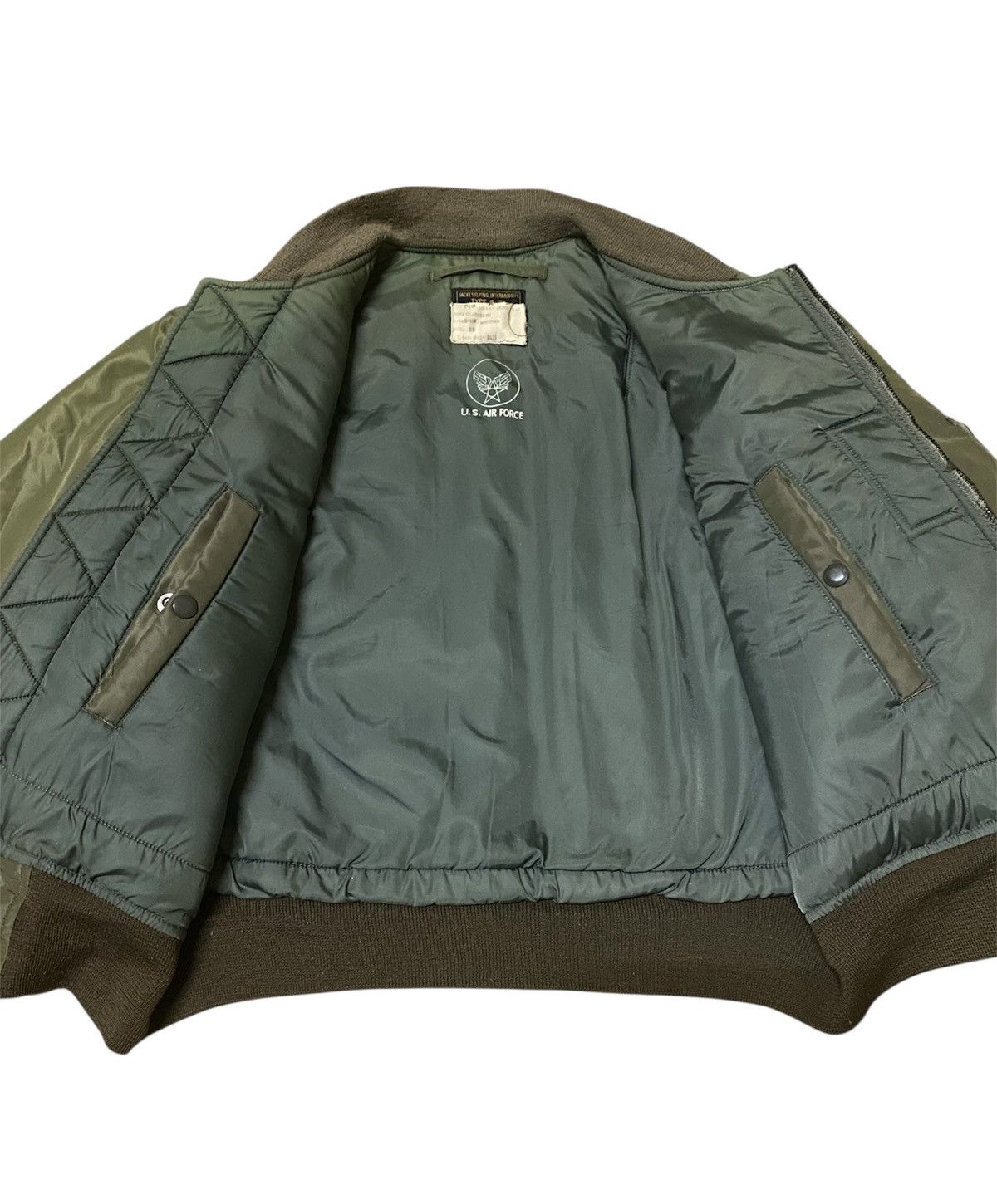 Buzz Rickson's Buzz Rickson’s US Army B-15B Olive Flight Bomber Jacket Size US M / EU 48-50 / 2 - 3 Thumbnail