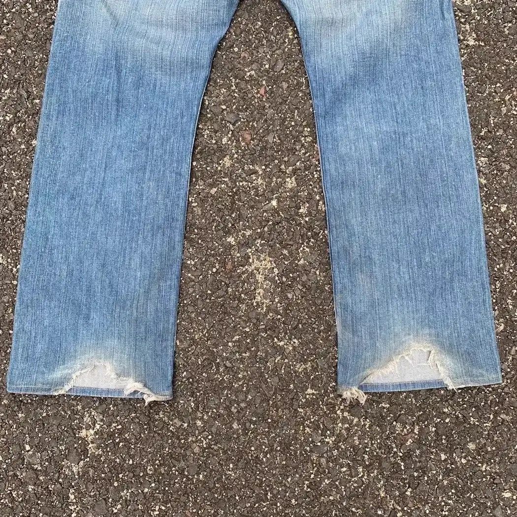 Jimmy Taverniti DESIGNER DENIM TAVERNITI JEANS BY JIMMY TAVERNITI DISTRESSED Size US 33 - 18 Thumbnail