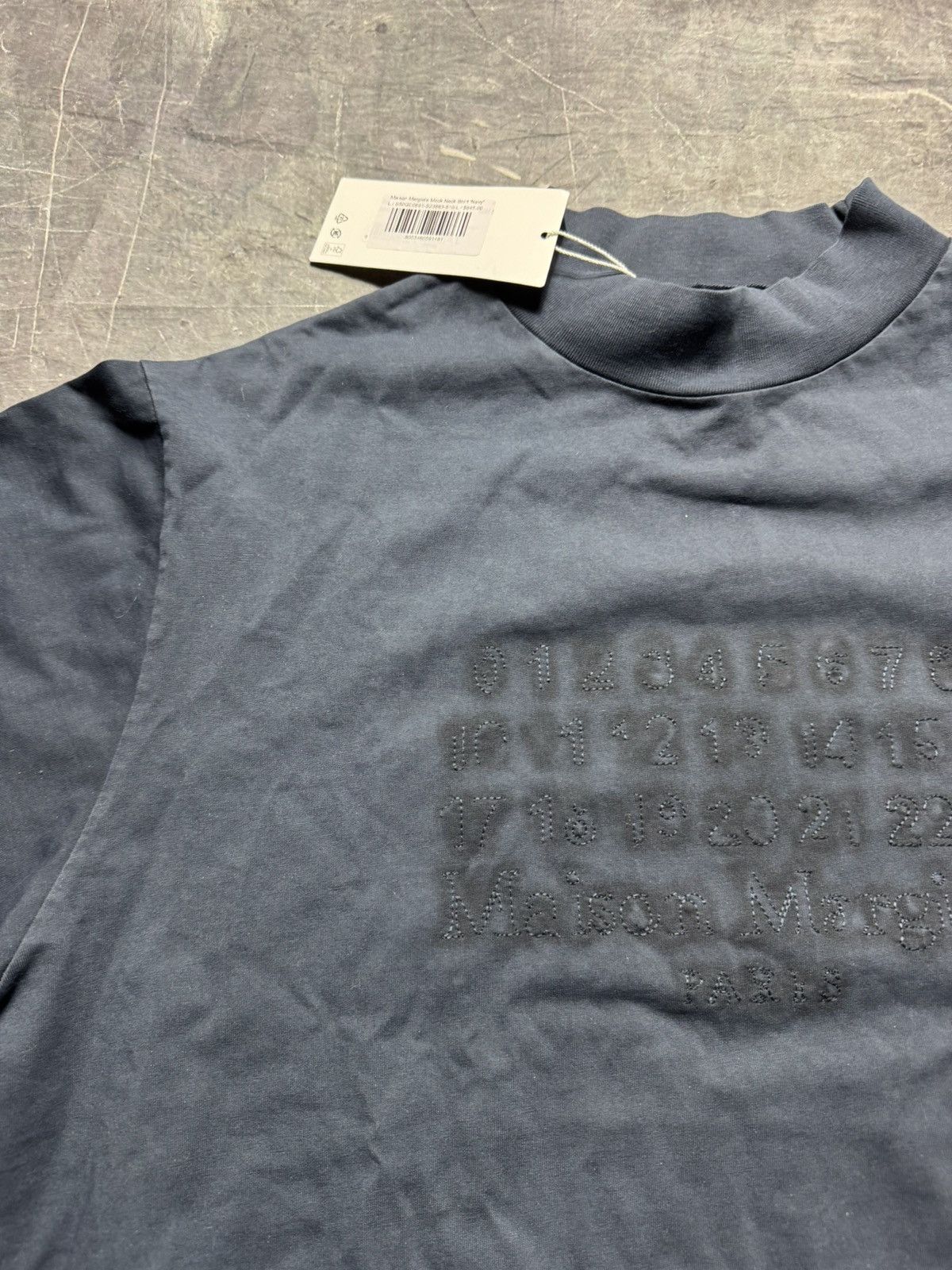 Maison Margiela Maison Margiela Logo Mock Neck T-Shirt in Navy Size US L / EU 52-54 / 3 - 2 Thumbnail