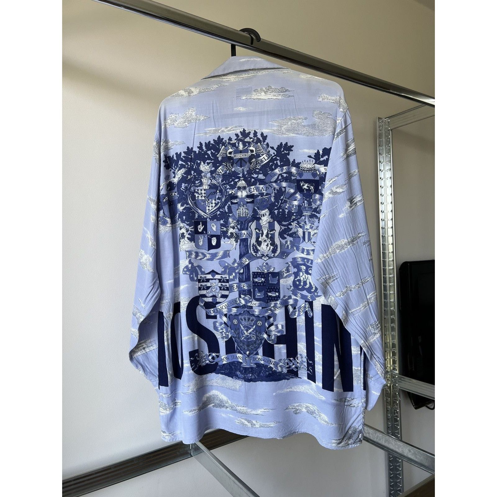 Moschino Rare moschino royalty baroque printed viscose shirt Size US S / EU 44-46 / 1 - 5 Thumbnail