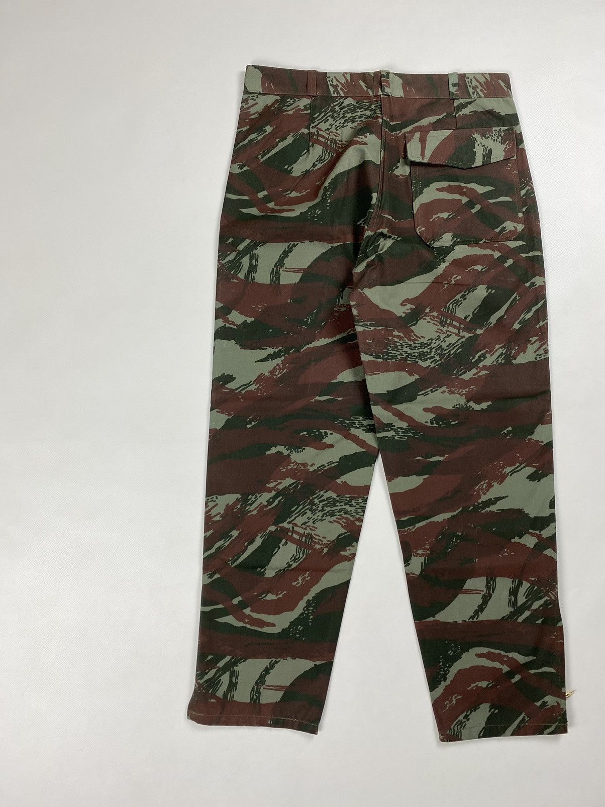Vintage Vintage men’s Ailee Zipper Camo Hunting Pants Trousers Size US 31 - 16 Thumbnail