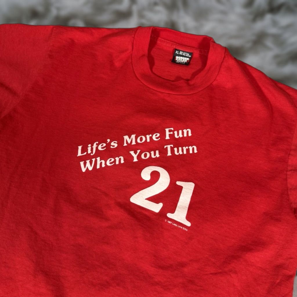 Vintage Vintage Lifes More Fun When You’re 21 T Shirt Mens XL (Fits L) Funny 90s Size US XL / EU 56 / 4 - 1 Thumbnail
