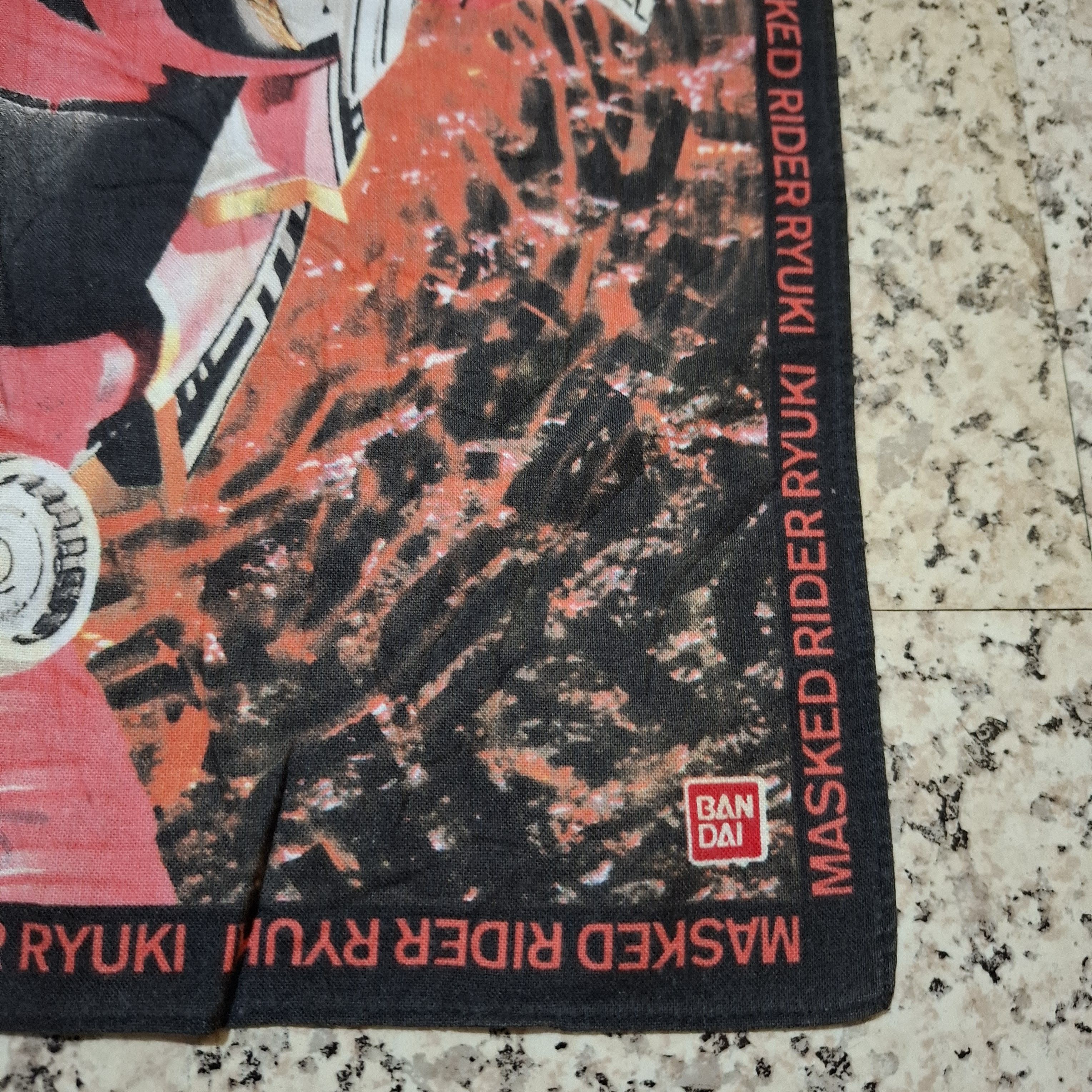 Other VERY RARE Vintage 2002 Masked Kamen Rider Ryuki Handkerchief Size ONE SIZE - 4 Thumbnail