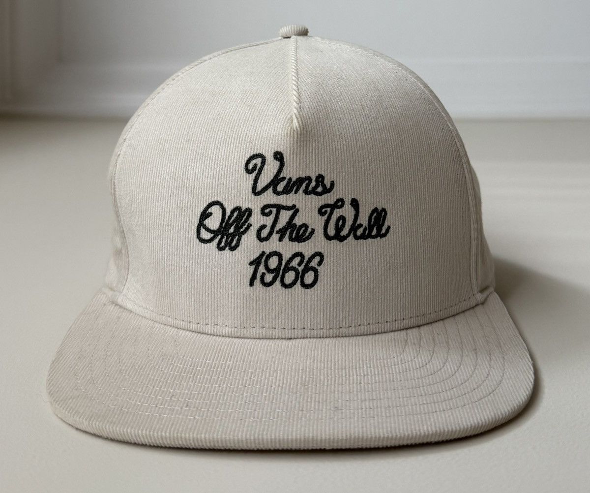 Vans VANS - Cream Snapnack Hat With Green Text (Accepting Offers) Size ONE SIZE - 1 Thumbnail