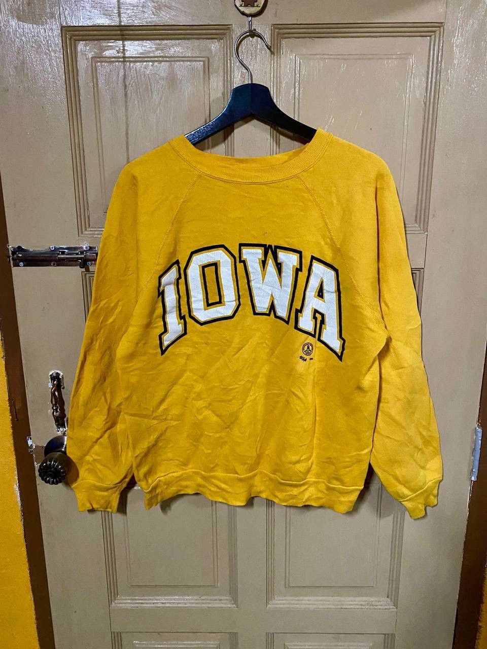 Vintage Vintage 80s Iowa Sweatshirt Made In Usa Size US M / EU 48-50 / 2 - 2 Thumbnail
