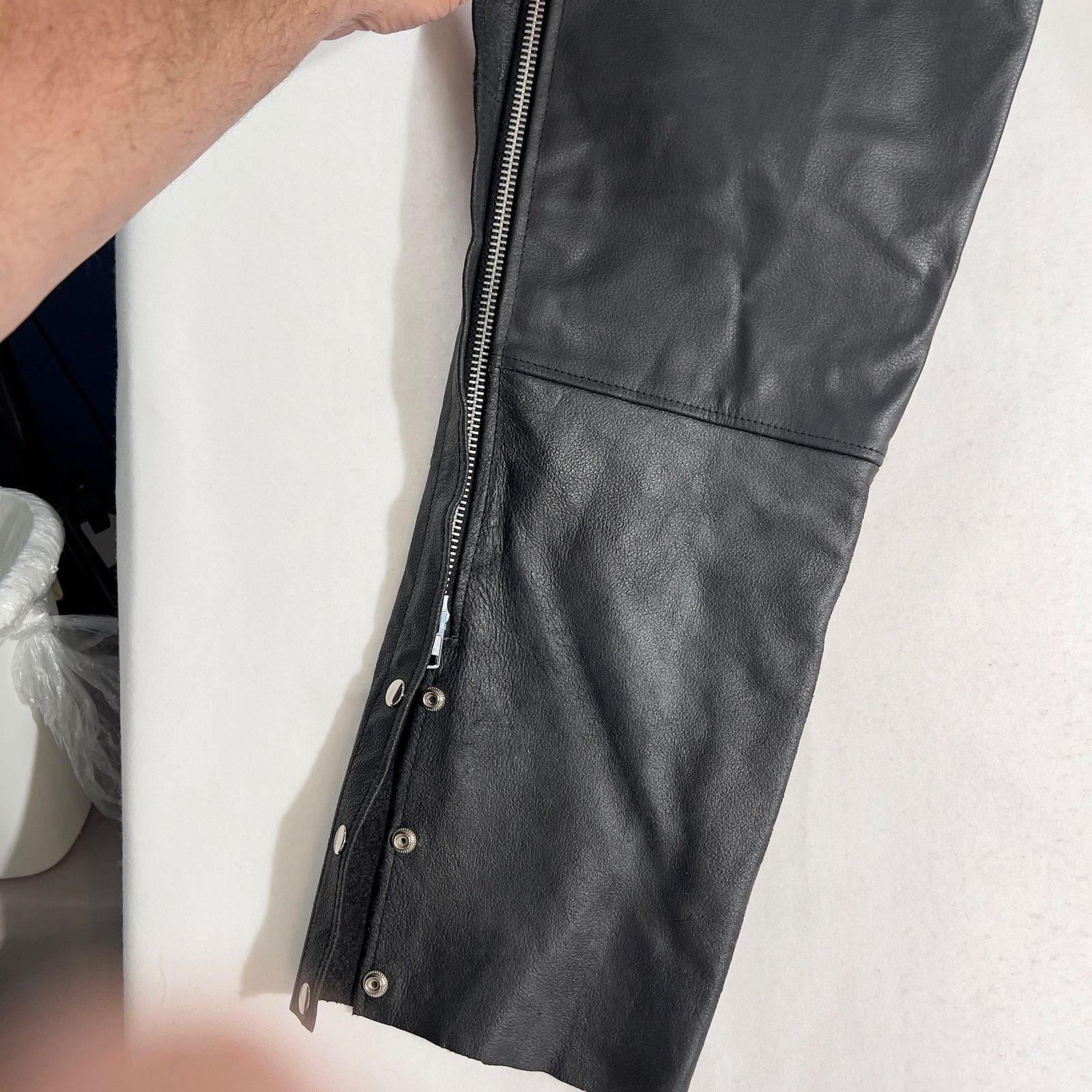 Other Hot Leathers Chaps XL Lined Button Cuffs Full Zip Legs Size US 38 / EU 54 - 6 Thumbnail