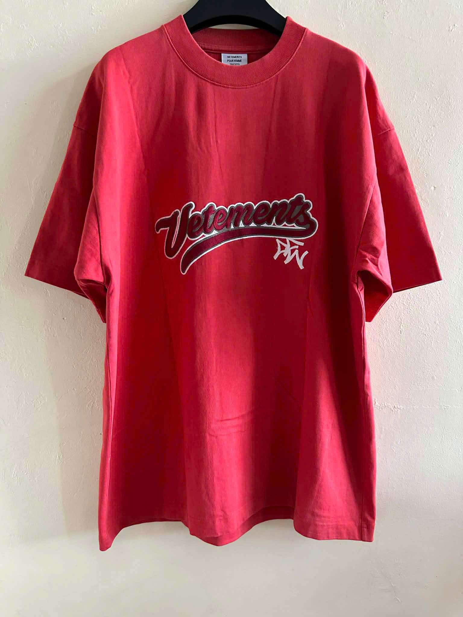 Vetements VETEMENS T SHIRT Size US XS / EU 42 / 0 - 1 Thumbnail