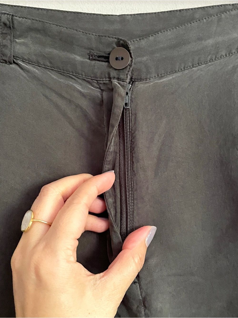 Vintage Gray Silk Balloon Capri Pants w/ Flowers - Small 🎈 Size 28" / US 6 / IT 42 - 4 Thumbnail