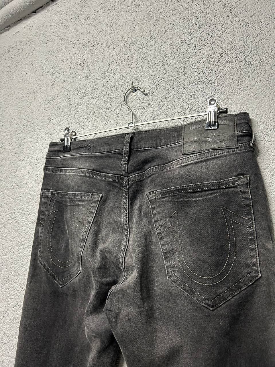 True Religion True Religion mens Geno relaxed slim jeans W 30 Size US 30 / EU 46 - 8 Thumbnail