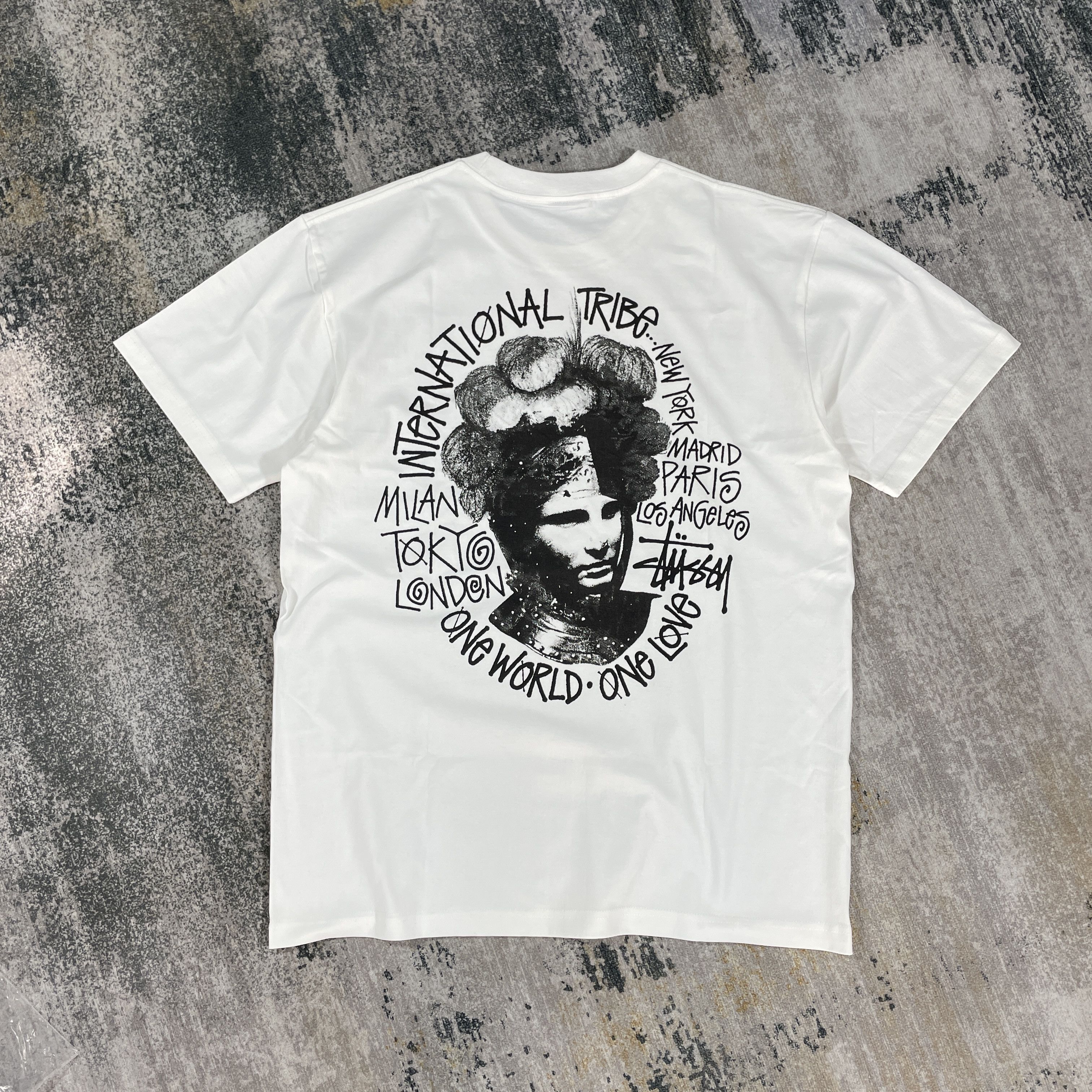 Stussy Stussy Camelot Tee Natural ( L ) Size US L / EU 52-54 / 3 - 2 Thumbnail