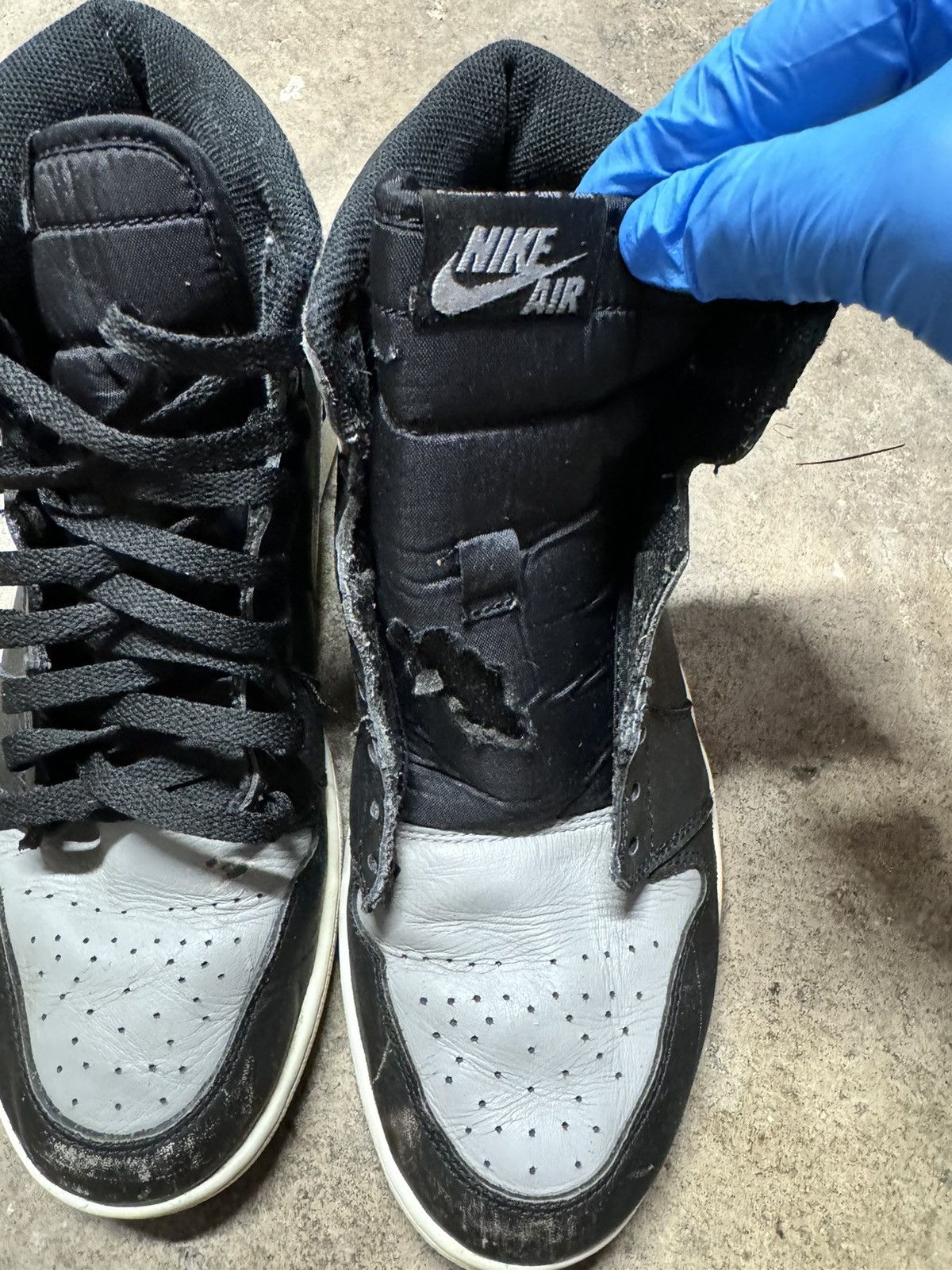 Jordan Brand × Nike Nike Air Jordan 1’s Shadow (2013) Size US 10 / EU 43 - 10 Thumbnail