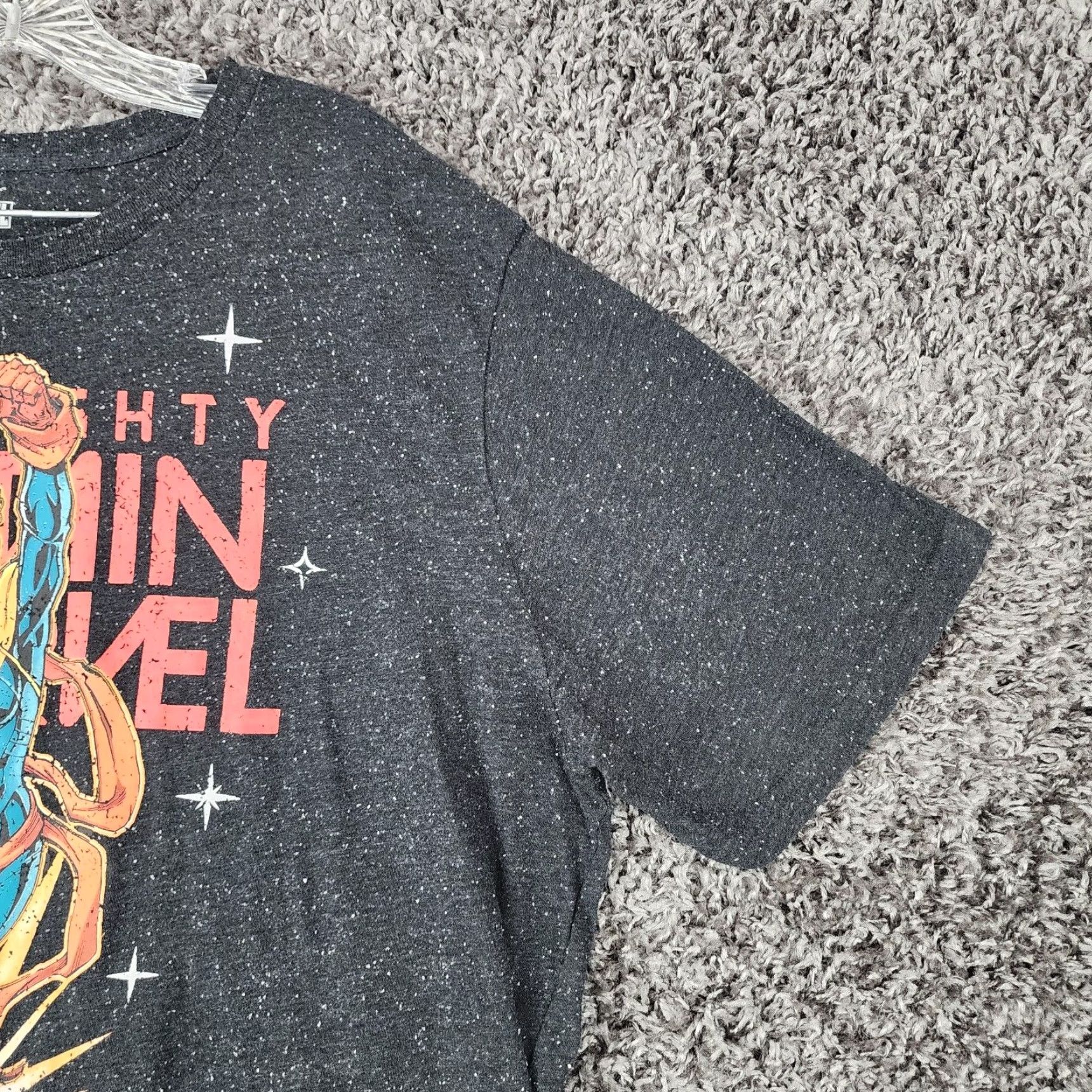 Vintage Marvel Captain Marvel Tee Shirt Womens 2X Black Short Sleeve Graphic Tee Women’s Plus Size 2X Size 40" / US 18 - 2 Thumbnail