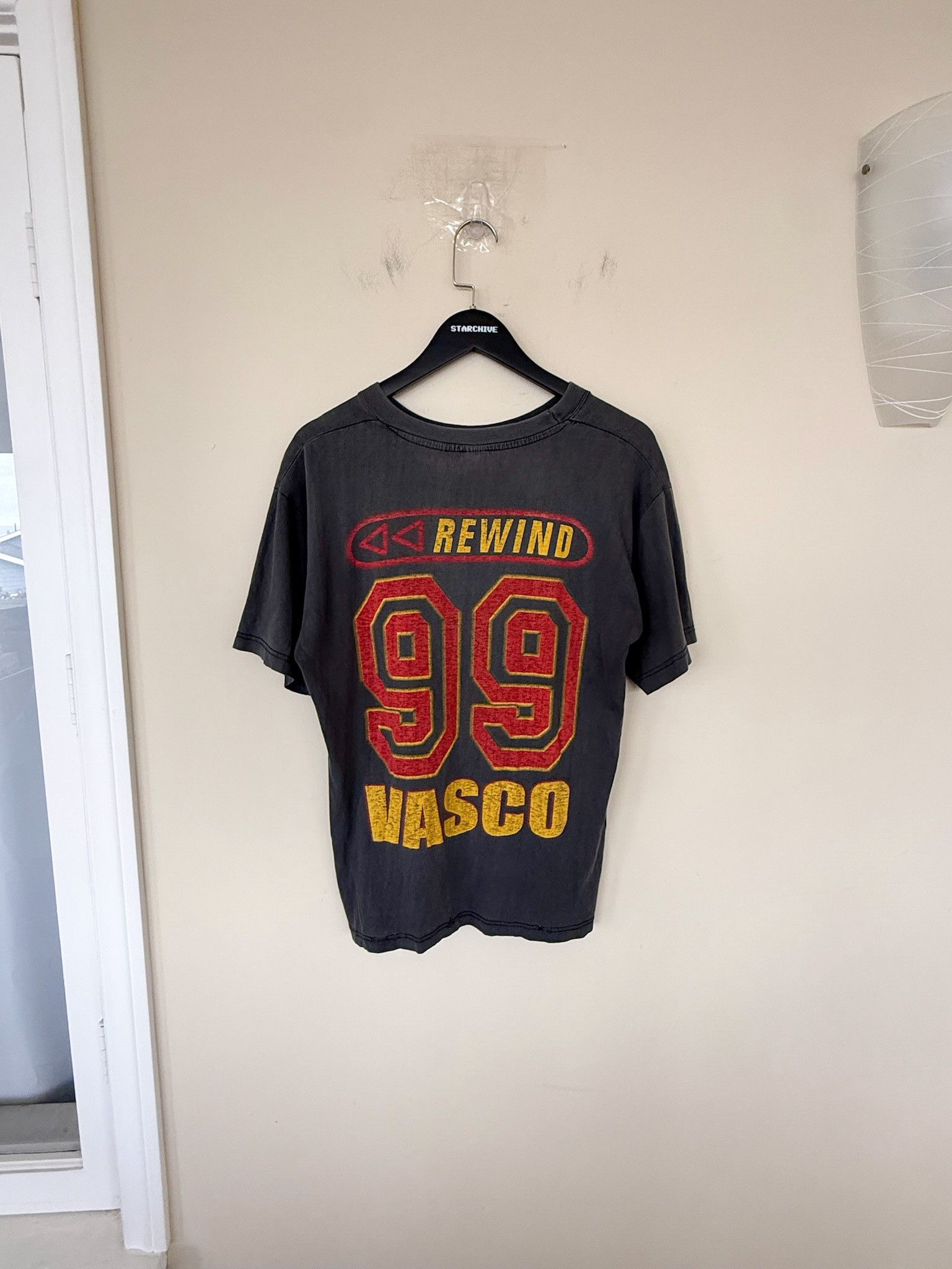 Vintage Vintage Blasco Vasco Tee Size US S / EU 44-46 / 1 - 2 Thumbnail