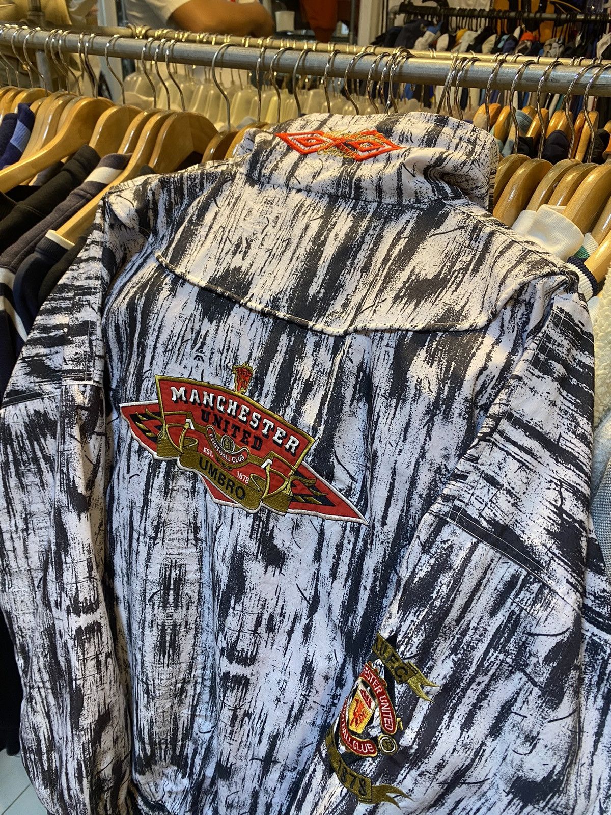 Vintage Vintage Manchester United Track Jacket Size US L / EU 52-54 / 3 - 10 Thumbnail