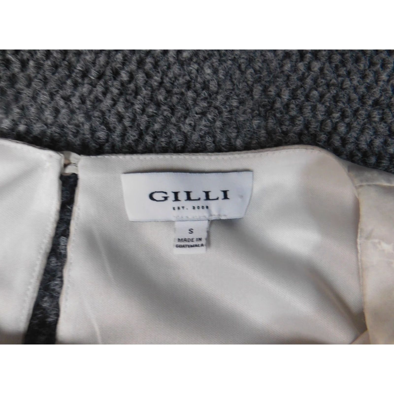 Vintage Gilli Blouse Shirt Womens Small Gray Floral Cotton Dolman Sleeve Round Neck Pullover Short Sleeve Casual Regular Size S Buttons Size S / US 4 / IT 40 - 5 Thumbnail