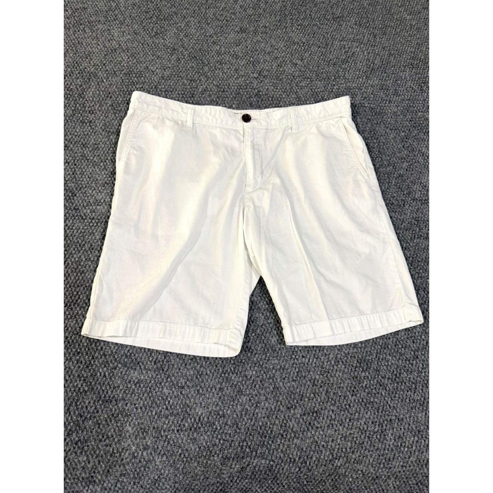 Original Penguin Original Penguin Shorts Mens 38 White Chino Cotton Casual Summer Flat Front Pockets Vintage No Womens Mens BoysGirls Size US 38 / EU 54 - 2 Thumbnail