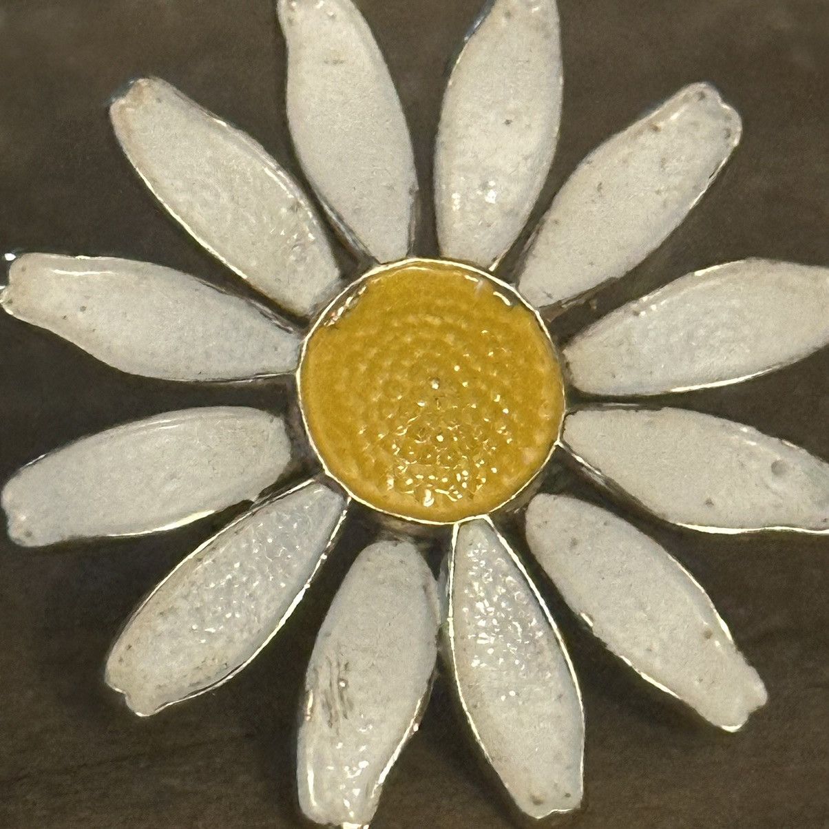 Vintage Vintage NYC Accessocraft Daisy screw back earrings Size ONE SIZE - 2 Thumbnail