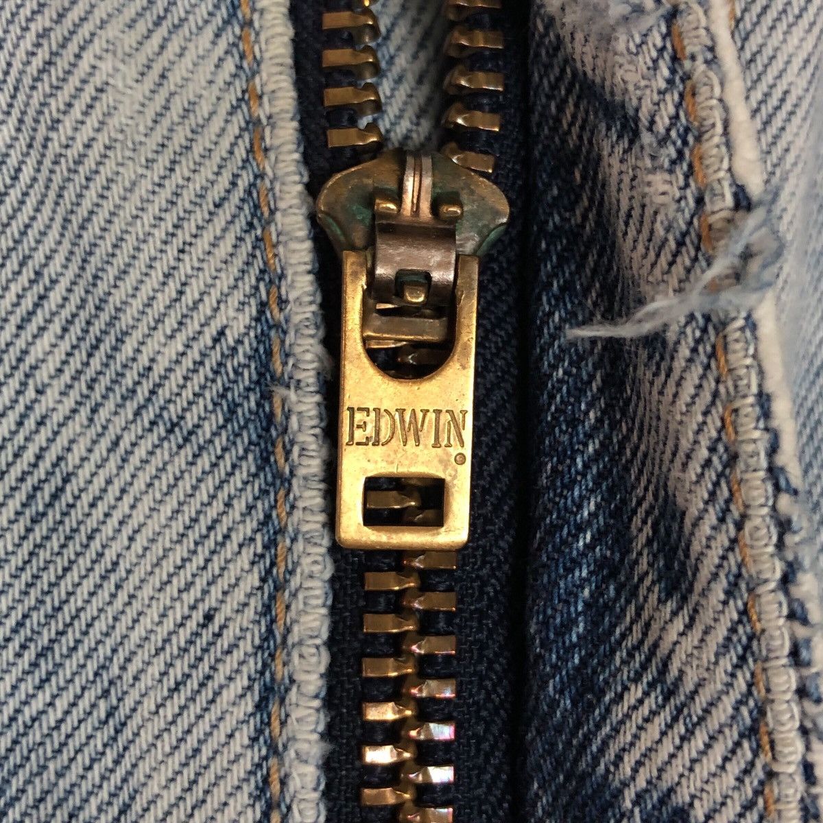 Edwin Vintage Edwin Acid Wash Distressed Patchwork Denim Jeans Size US 42 / EU 58 - 4 Thumbnail
