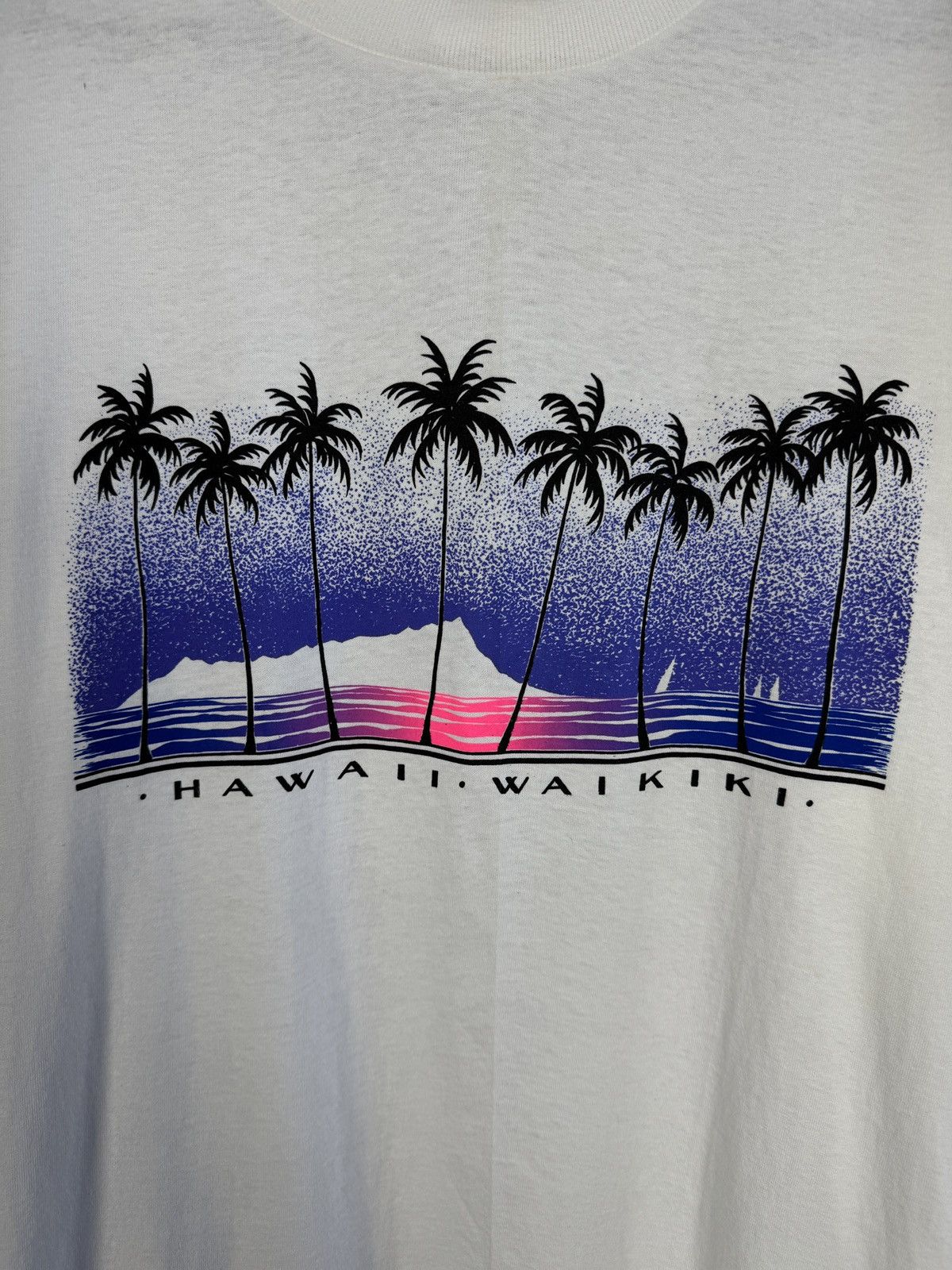 Vintage Men’s Hawaii Waikiki Vintage T-Shirt Big Logo Palm Size L Size US L / EU 52-54 / 3 - 6 Thumbnail