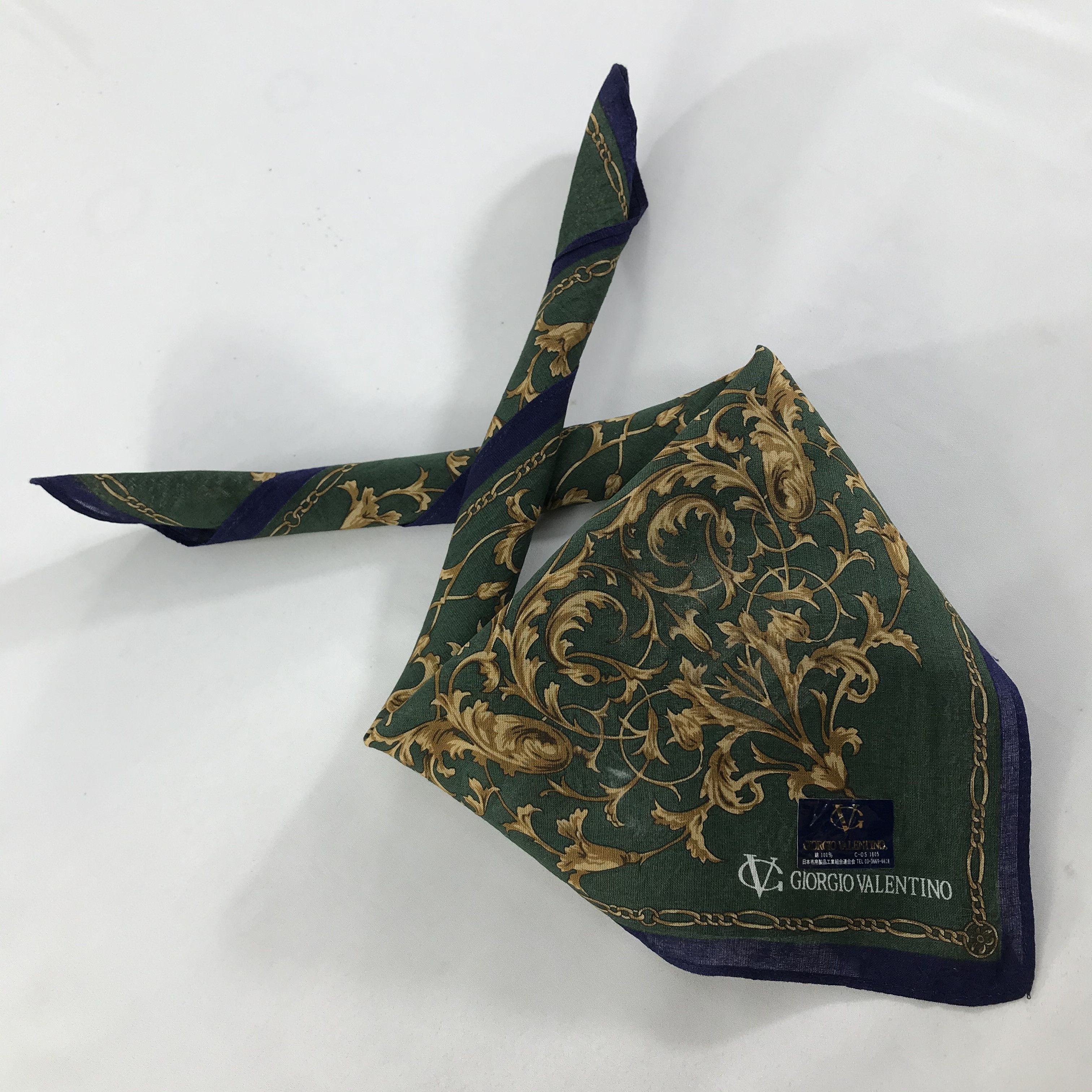 Vintage Giorgio Valentino Bandana / Handkerchief /Neckerchief -S1287 Size ONE SIZE - 5 Thumbnail