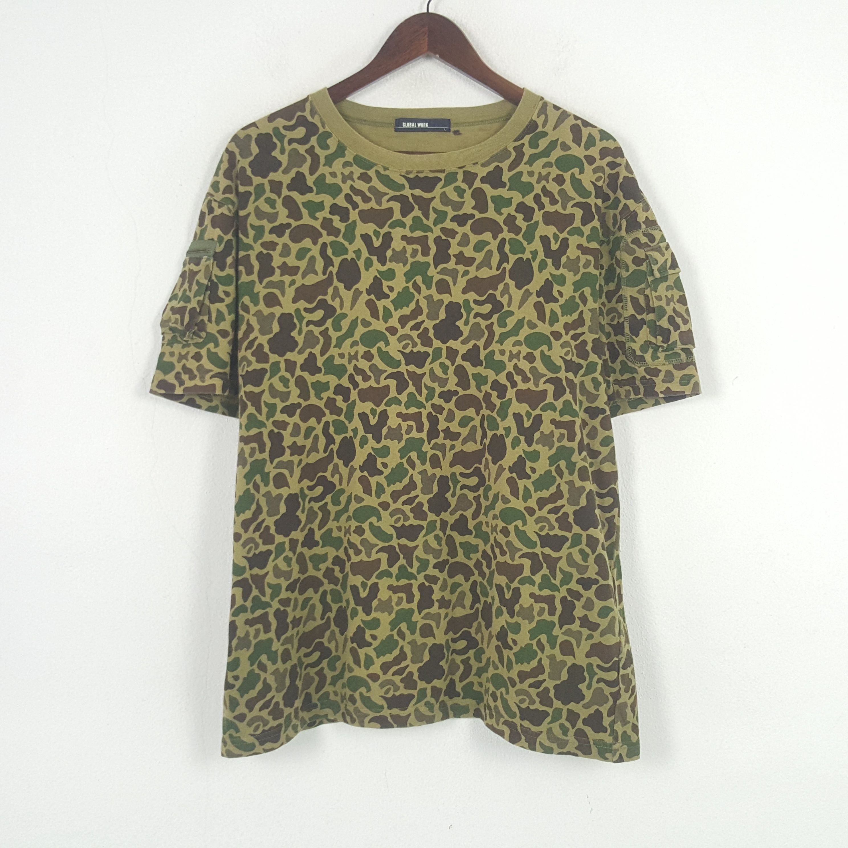 Global Work × Vintage Vintage Global Work Camo Tshirt Size US XL / EU 56 / 4 - 1 Thumbnail