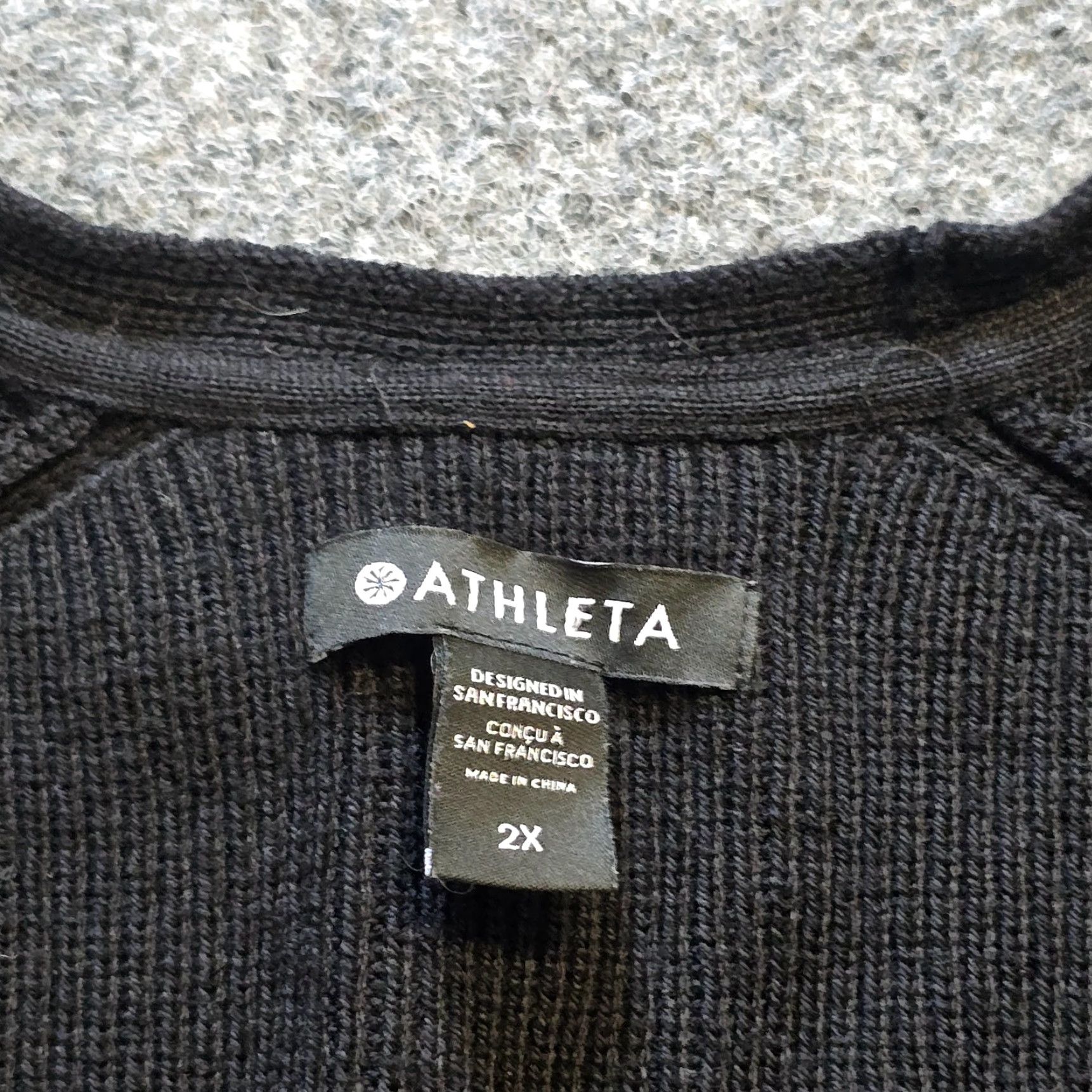 Athleta Athleta Sweater Womens 2X Black Hanover V Neck Merino Wool Knit Stretch Casual Size XXL / US 16-18 / IT 52-54 - 3 Thumbnail
