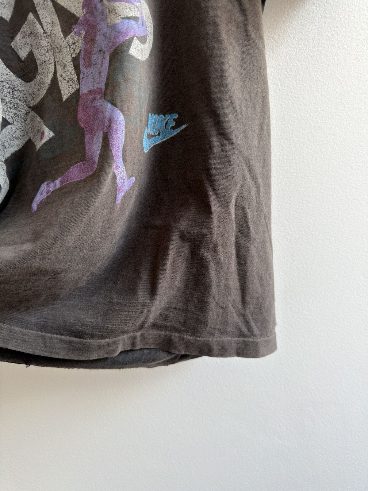 Nike *RARE* SUPER SUN FADED AGASI BLACK DISTRESSED NIKE T-SHIRT Size US XL / EU 56 / 4 - 8 Thumbnail