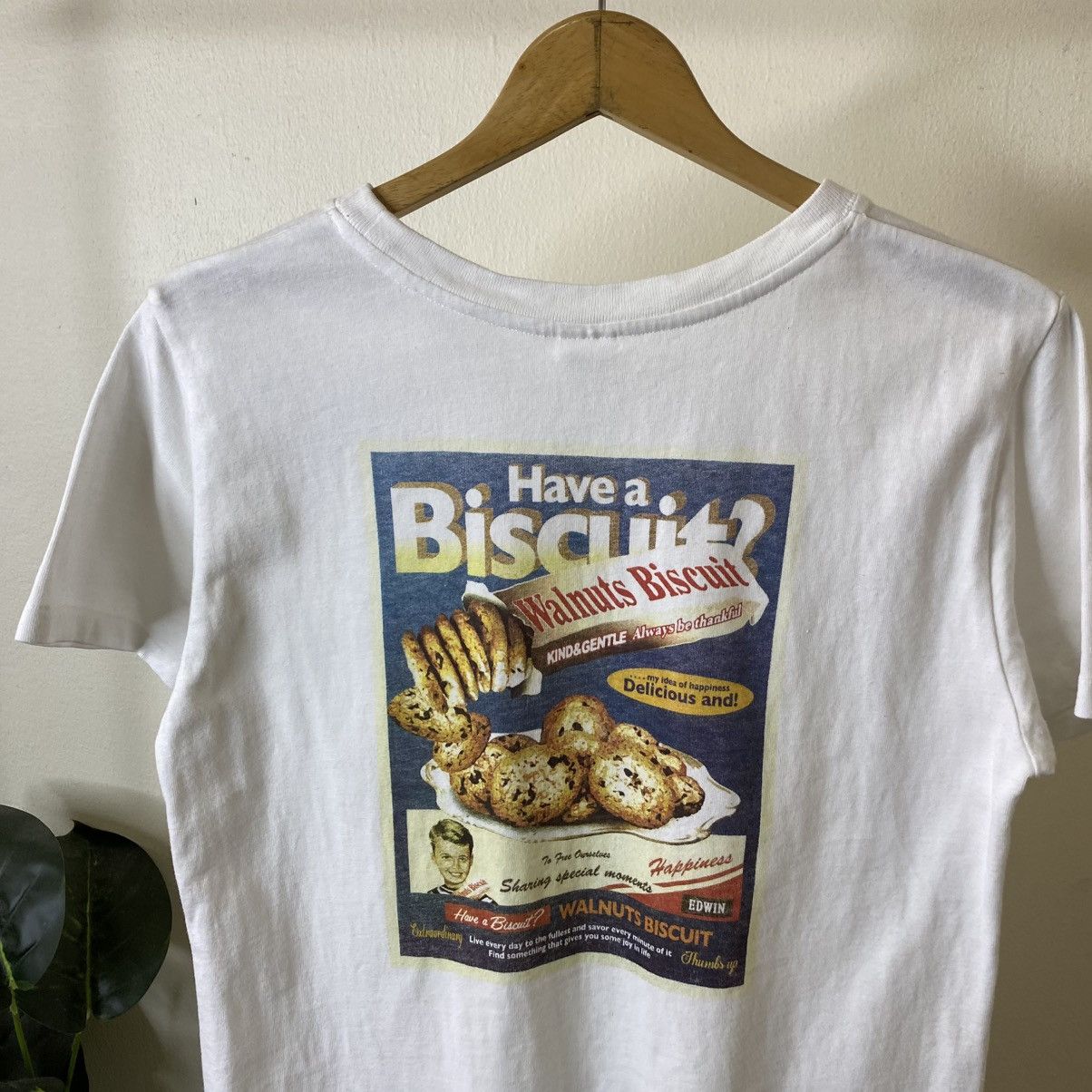 Edwin Vintage Y2K Edwin Walnuts Biscuits Rare Graphic Tshirt Size US M / EU 48-50 / 2 - 2 Thumbnail