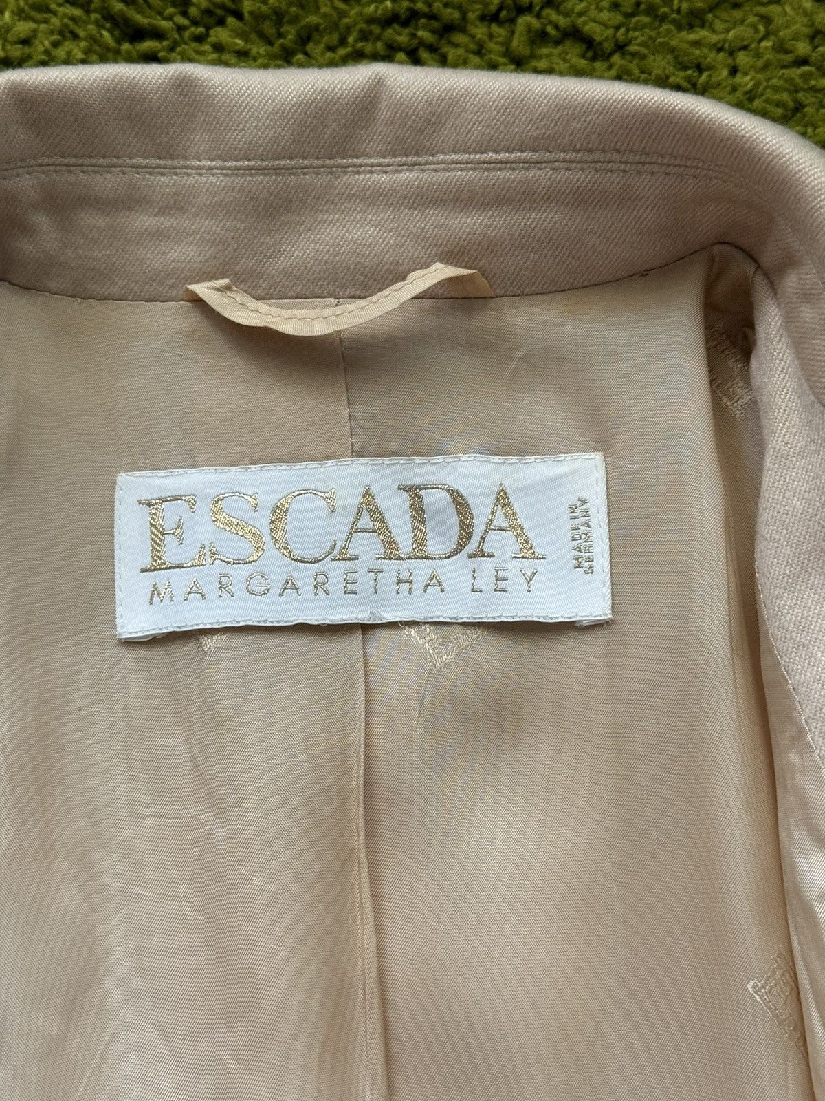 Designer × Escada Escada 2000s vintage wool cashmere blend blazer Size M / US 6-8 / IT 42-44 - 8 Thumbnail