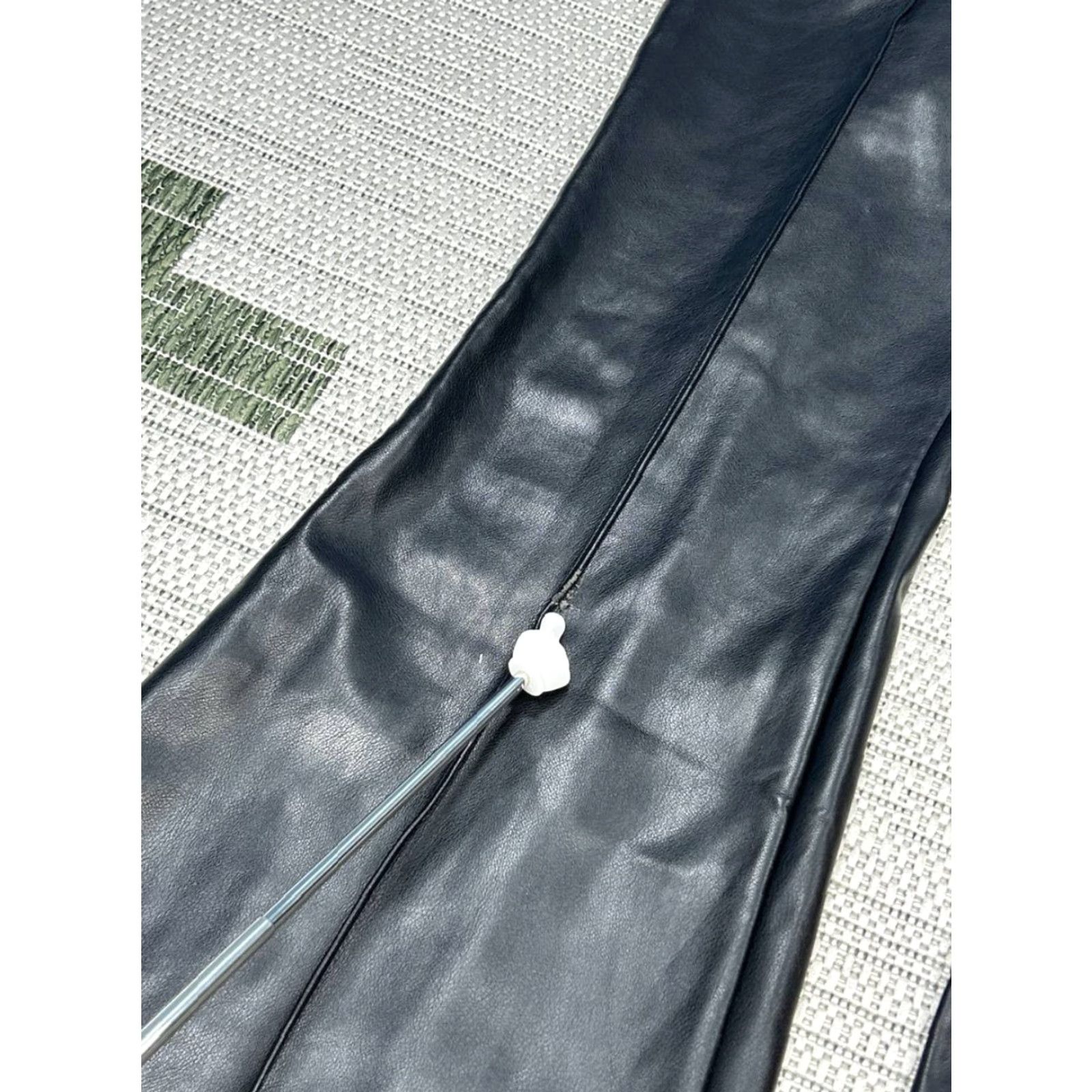 7 For All Mankind VINTAGE 7 For All Mankind Faux Leather Pants Black Womens Small Mid Rise Flare Leg Size 28" / US 6 / IT 42 - 3 Thumbnail