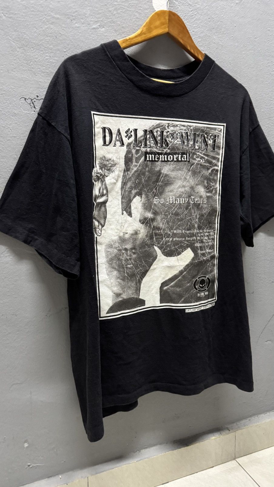 Rap Tees × Vintage Vintage Da Link Went Memorial Tupac Size US XL / EU 56 / 4 - 2 Thumbnail
