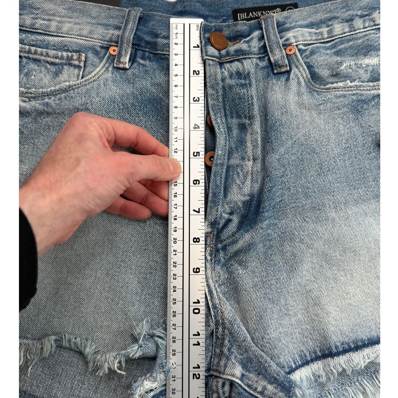 BLANKNYC NWT BLANK NYC Cut Off Denim Shorts Distressed High Rise Size 31" - 8 Thumbnail