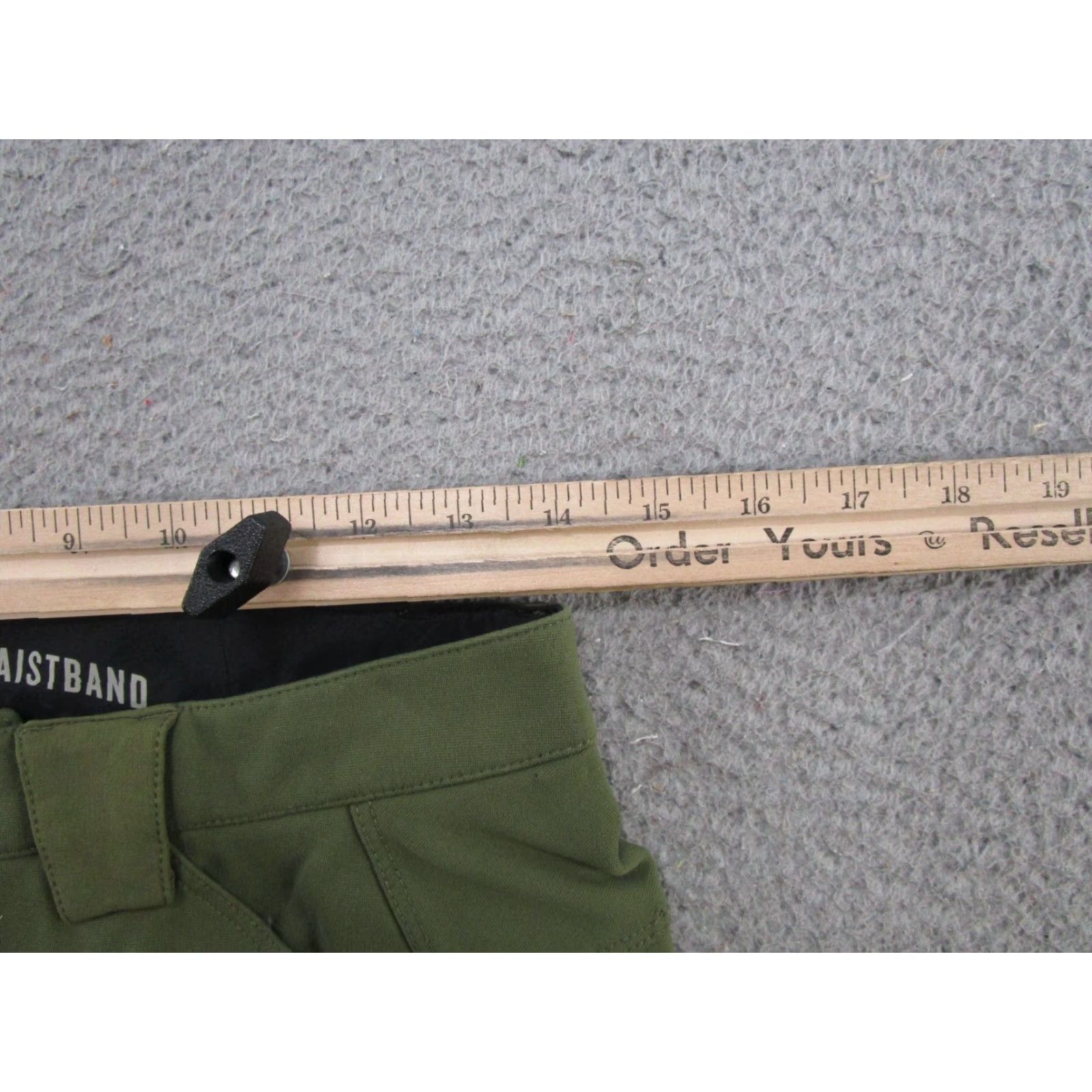 Olive Duluth Womens Hardcore Tech Skinny Leg Work Pants Size 6 Olive Green 75801 Shirt Pants Womens Skinny Brand: Duluth? Size 28" / US 6 / IT 42 - 6 Thumbnail