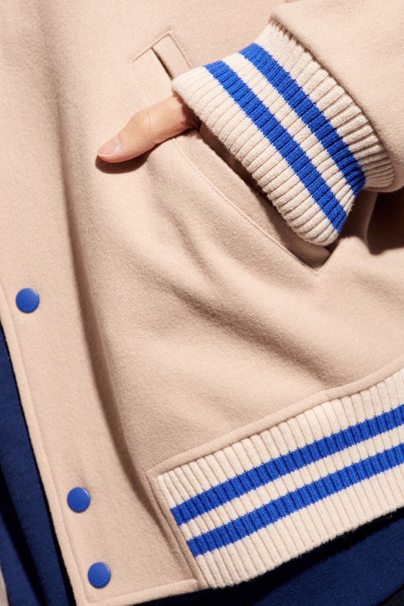 Gucci o1mt1gz0325 Wool Bomber Jacket With Embroidery in Beige/Blue Size US L / EU 52-54 / 3 - 6 Thumbnail