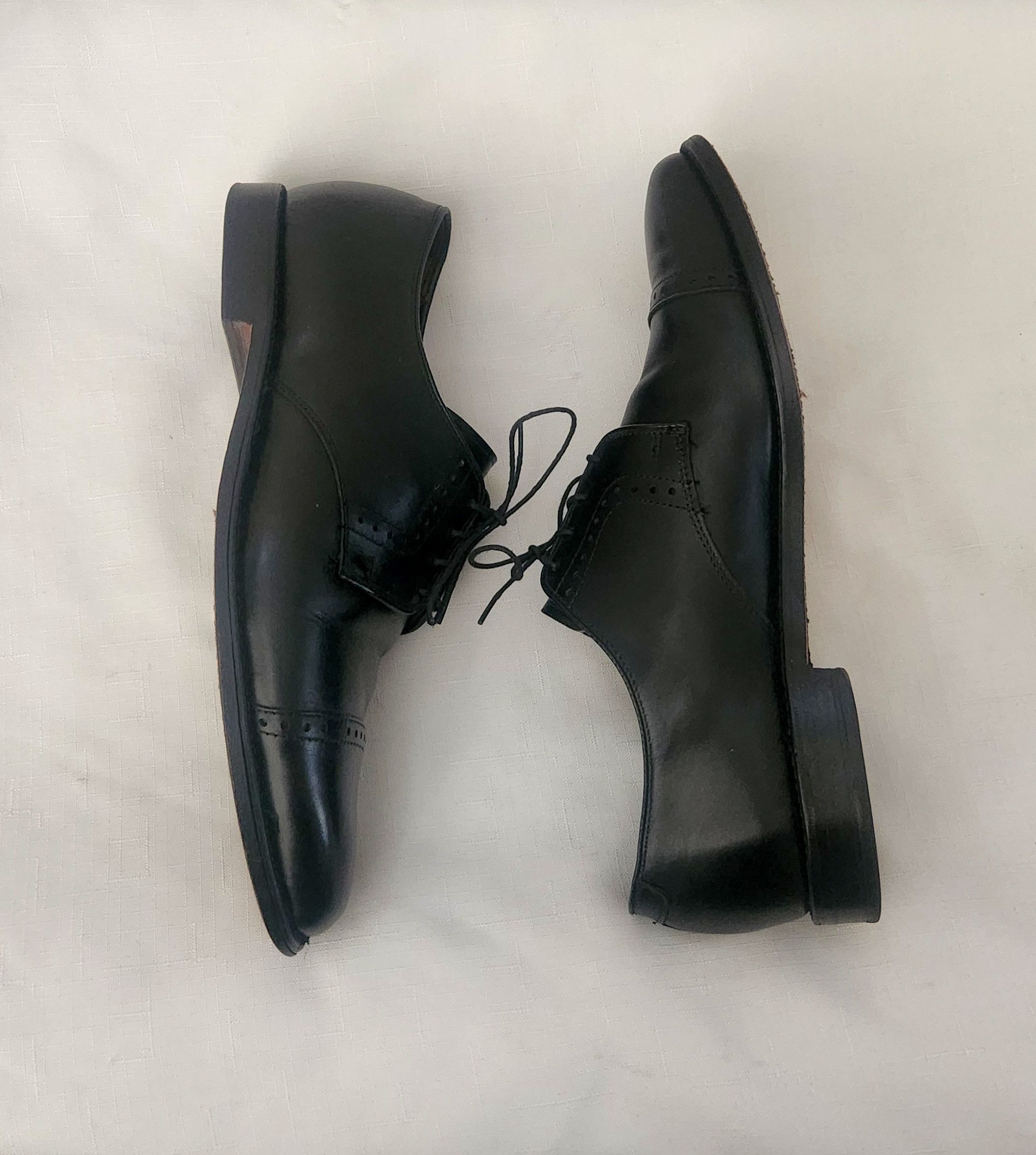 Allen Edmonds ALLEN EDMONDS Clifton Black Men 10.5 E Leather Shoes Cap Toe Size US 10.5 / EU 43-44 - 5 Thumbnail