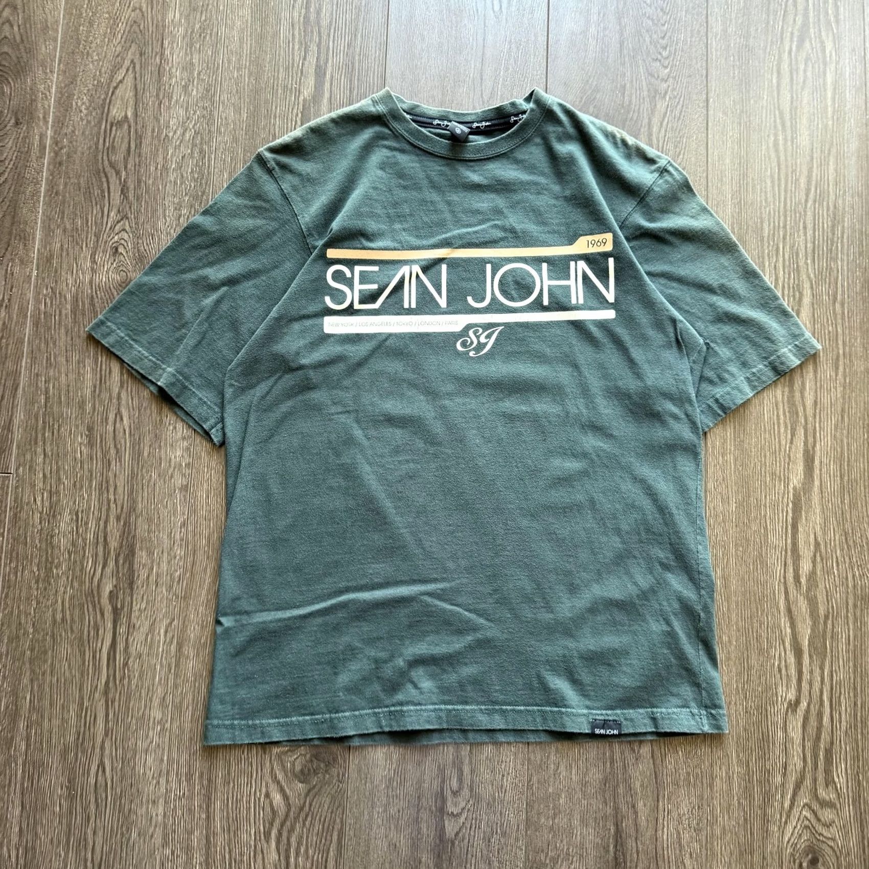 Sean John VINTAGE Sean John Shirt Mens Large Green 1969 Logo Graphic Tee Hip Hop Streetwear Size US L / EU 52-54 / 3 - 3 Thumbnail