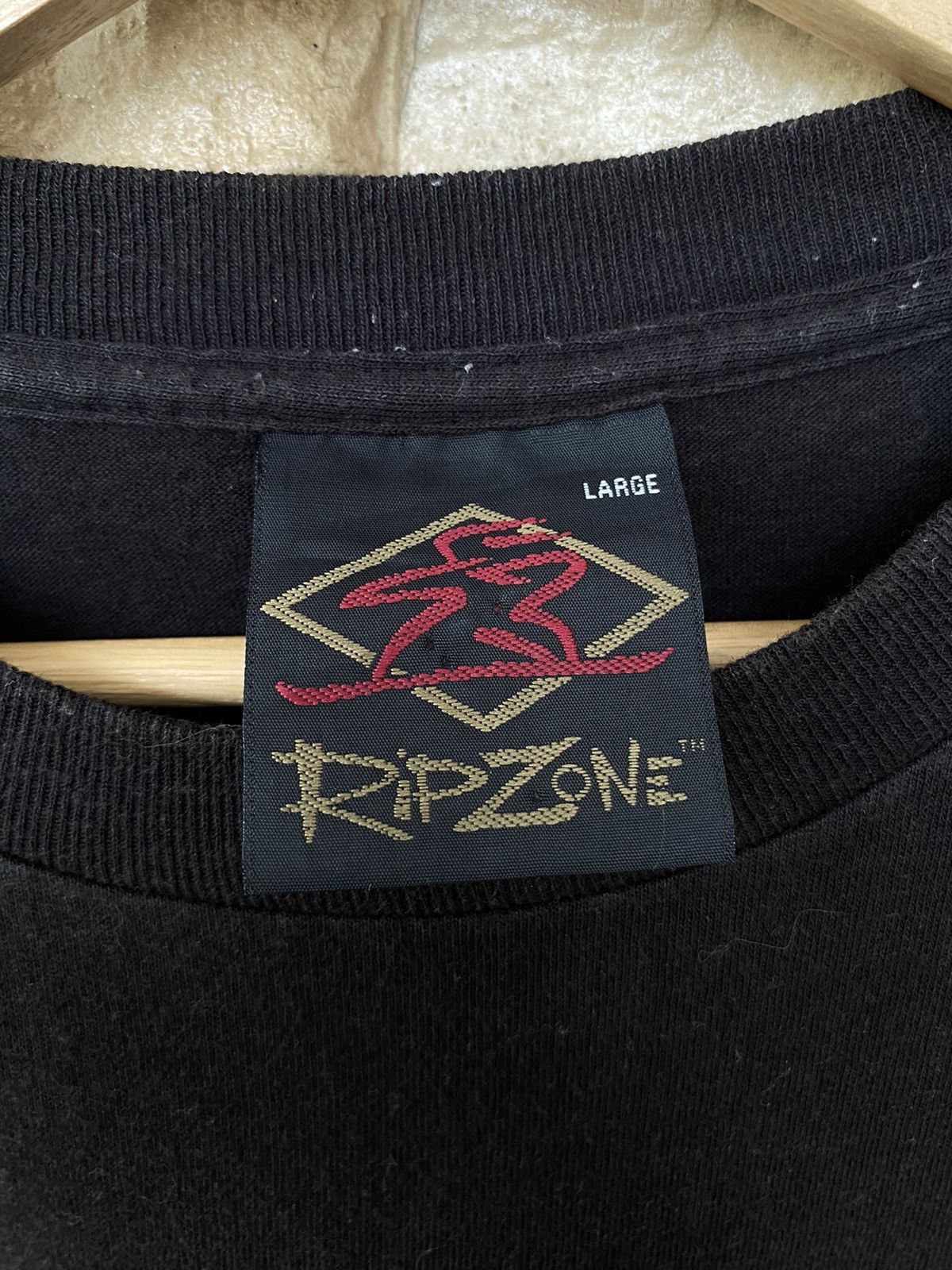 Vintage Rare Vintage Ripzone Surfing Tees billabong ripcurl Size US M / EU 48-50 / 2 - 7 Thumbnail